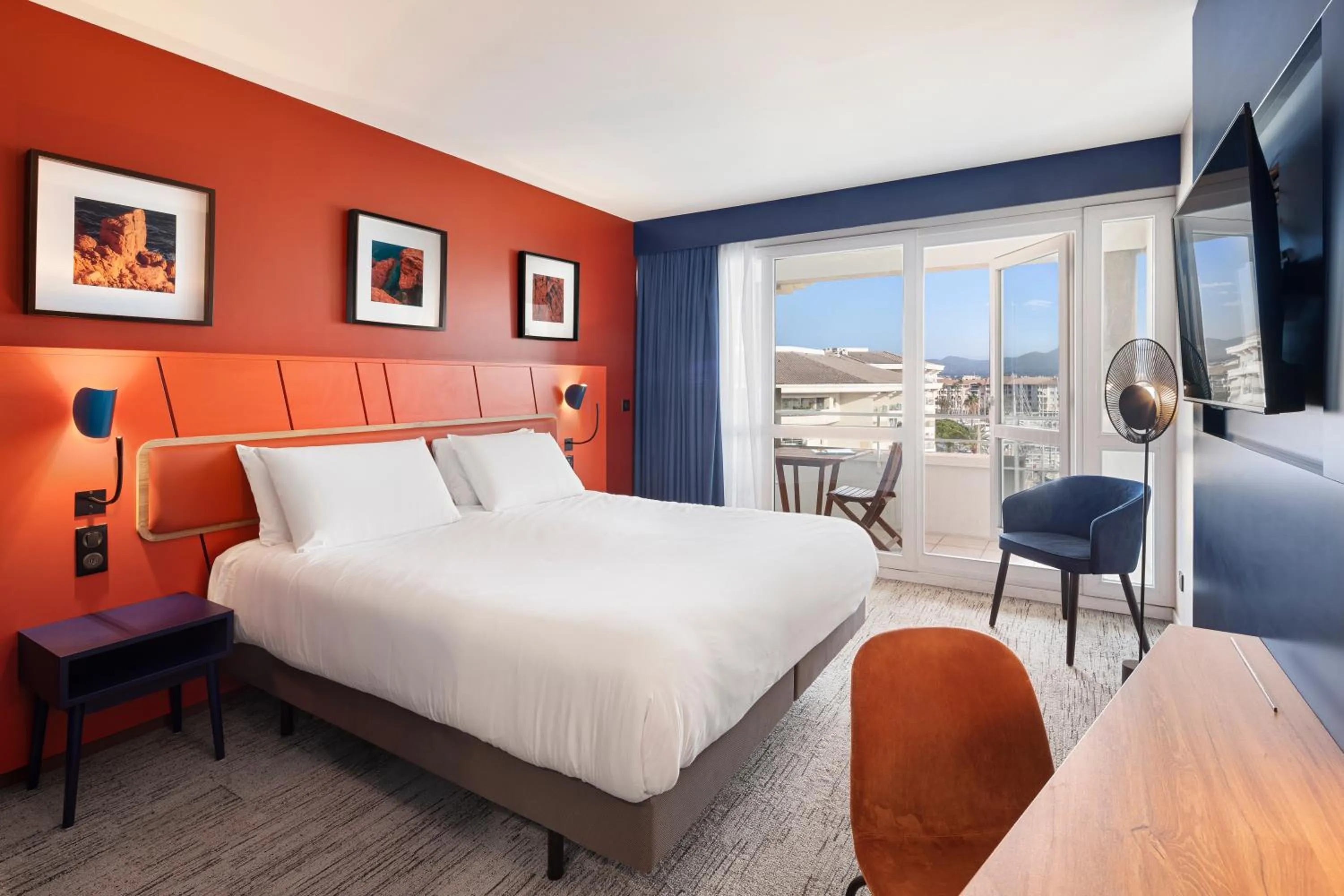 Bed in Mercure Thalasso & Spa Port Fréjus