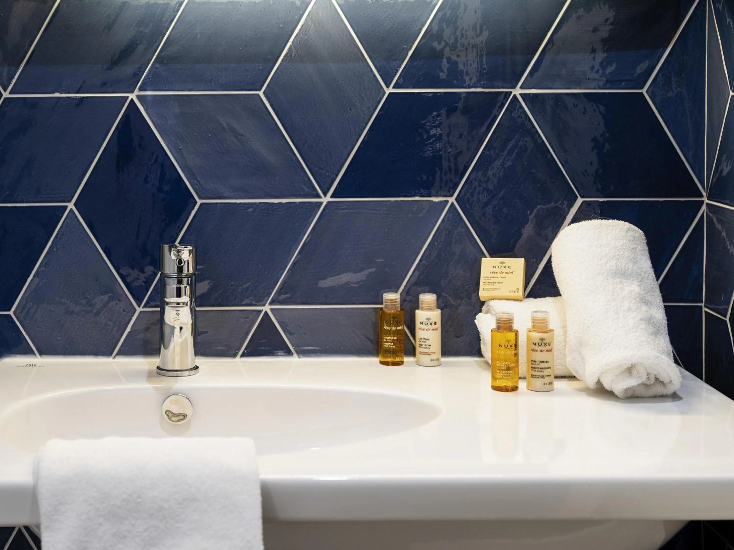 Bedroom in Mercure Thalasso & Spa Port Fréjus