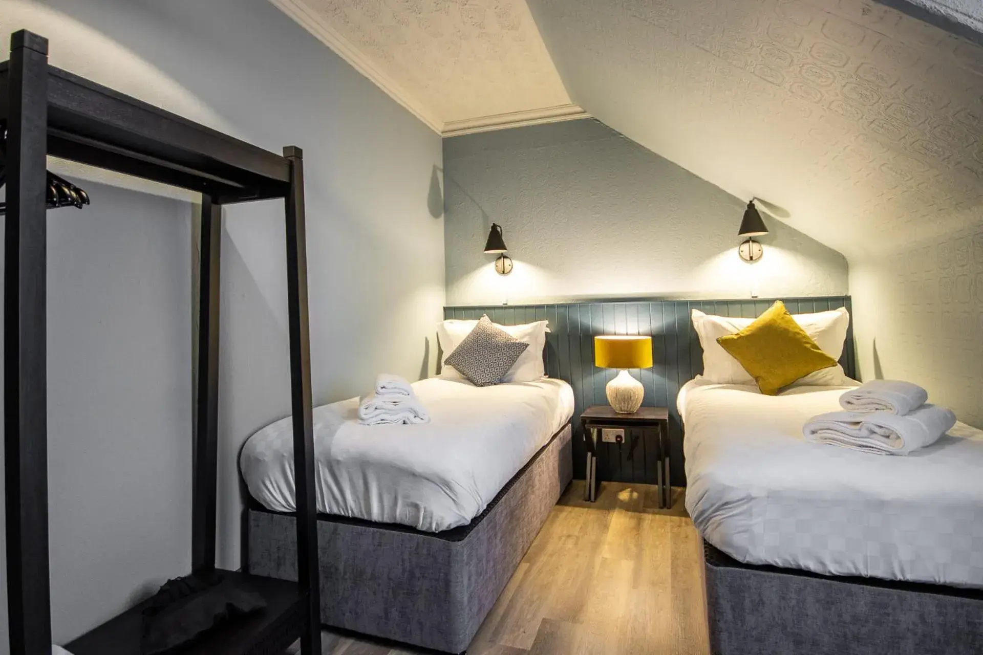 Economy Twin Room in The Balavoulin - Pub with Rooms Economy Twin Room in The Balavoulin - Pub with Rooms