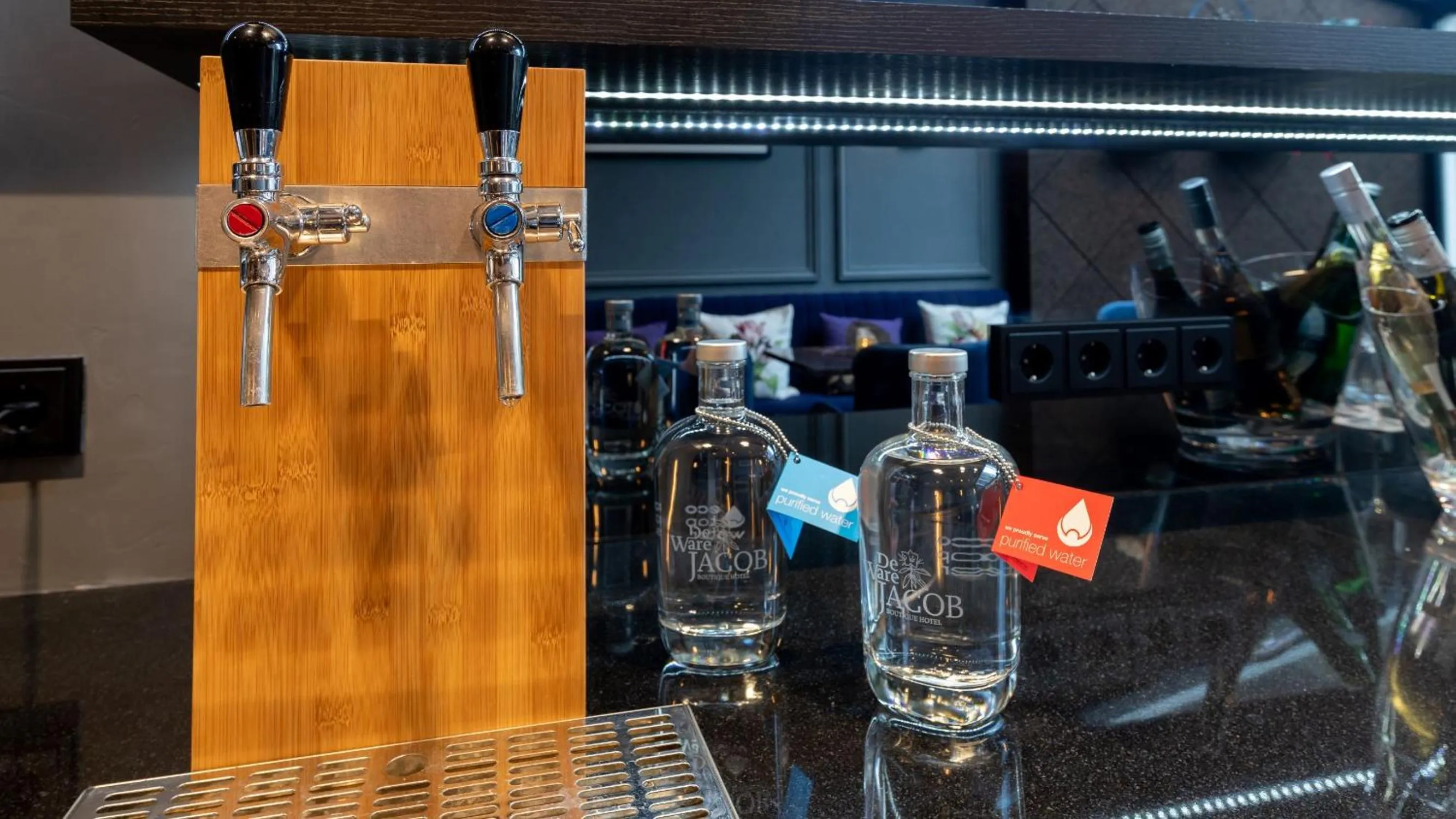 Food and drinks in De Ware Jacob Boutique Hotel