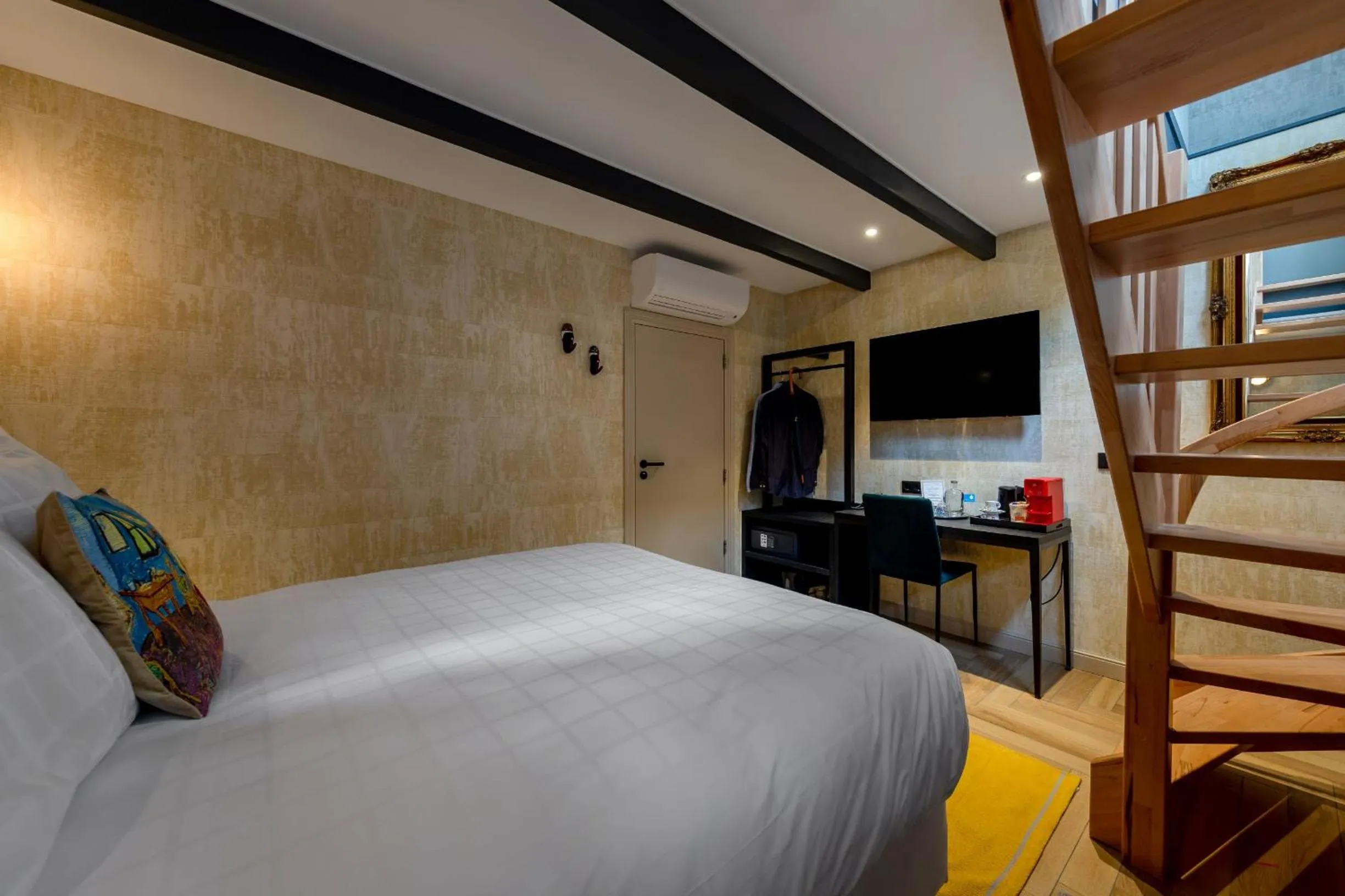 Bedroom, Bed in De Ware Jacob Boutique Hotel