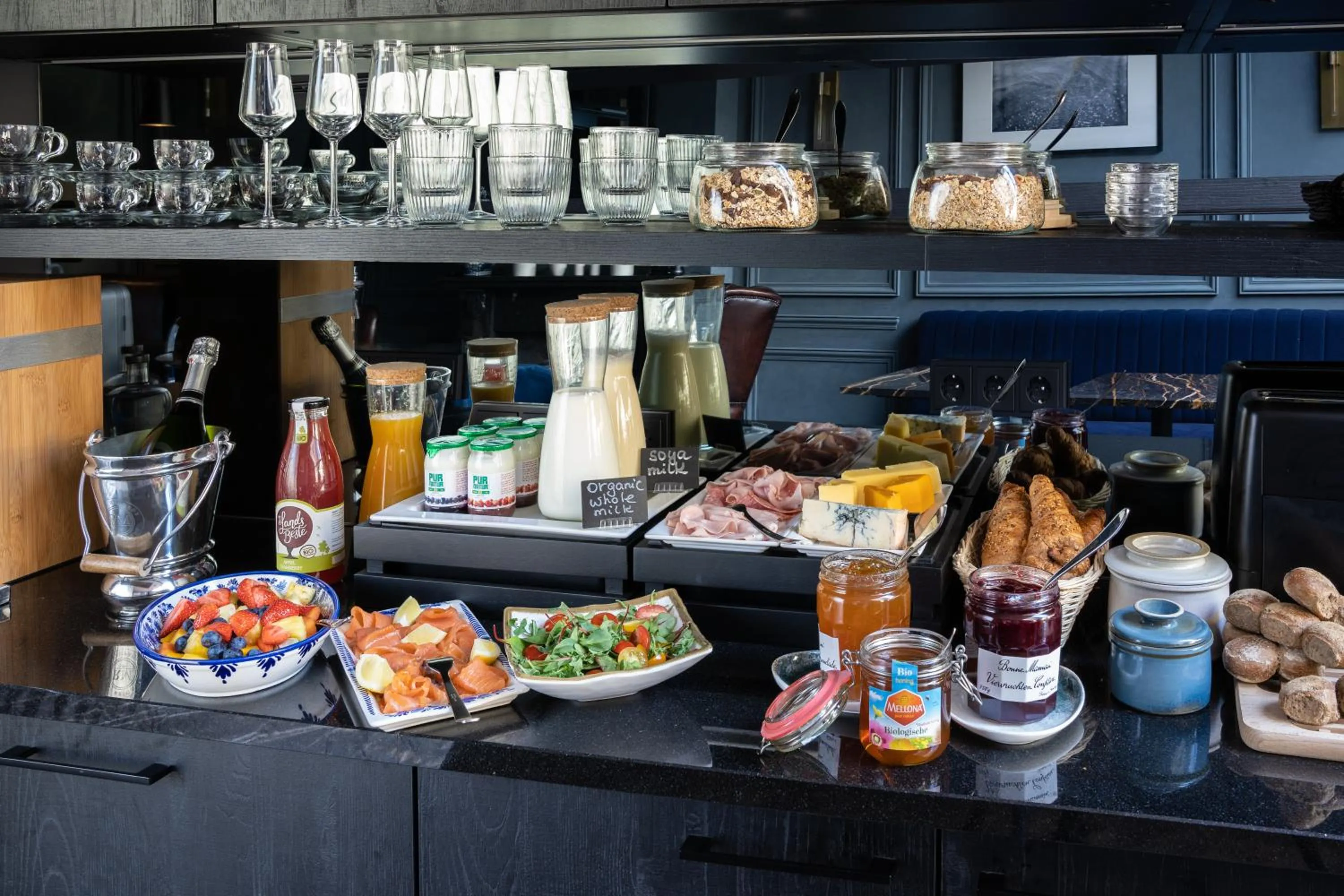 Breakfast in De Ware Jacob Boutique Hotel