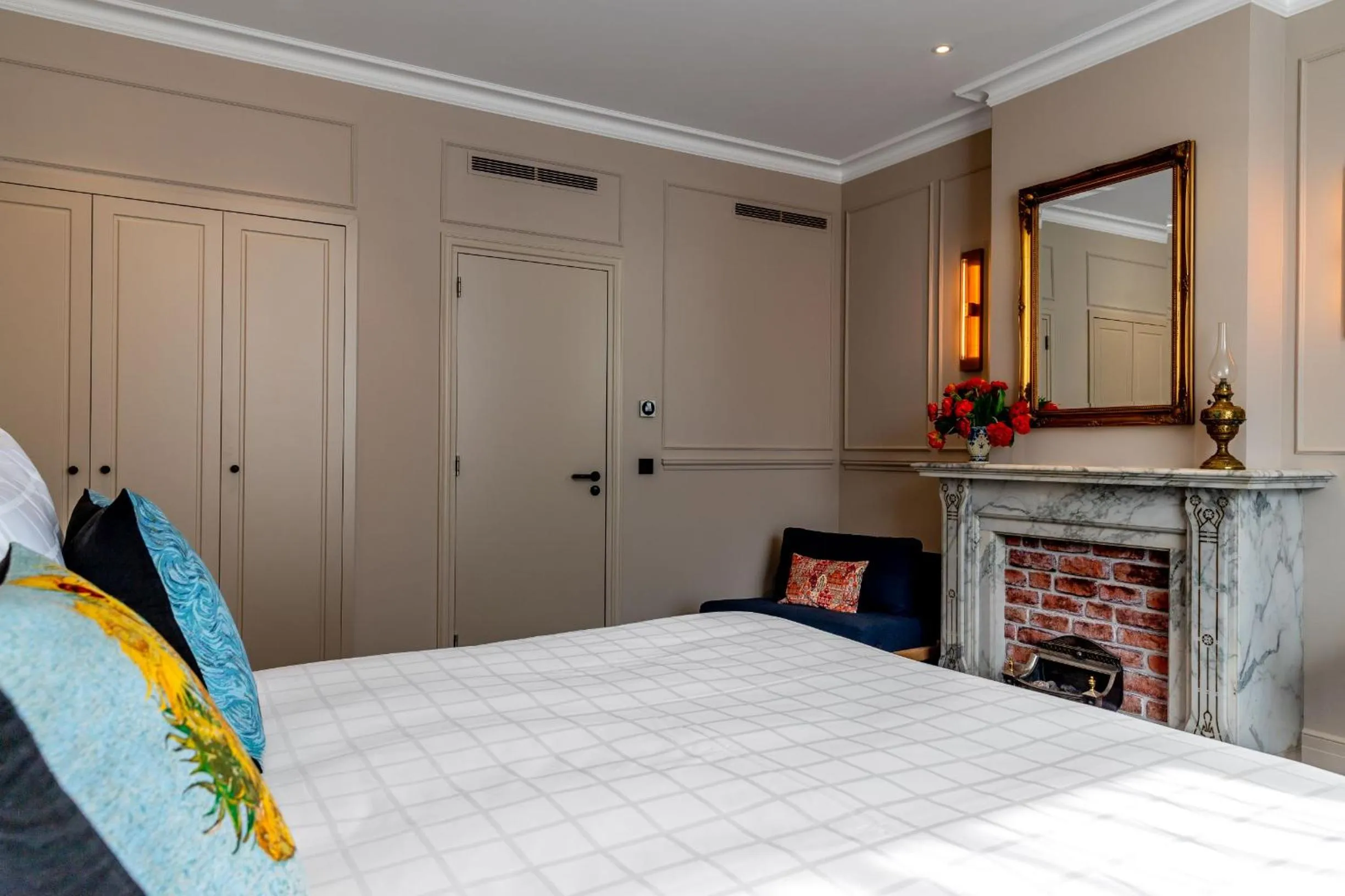 Bed in De Ware Jacob Boutique Hotel