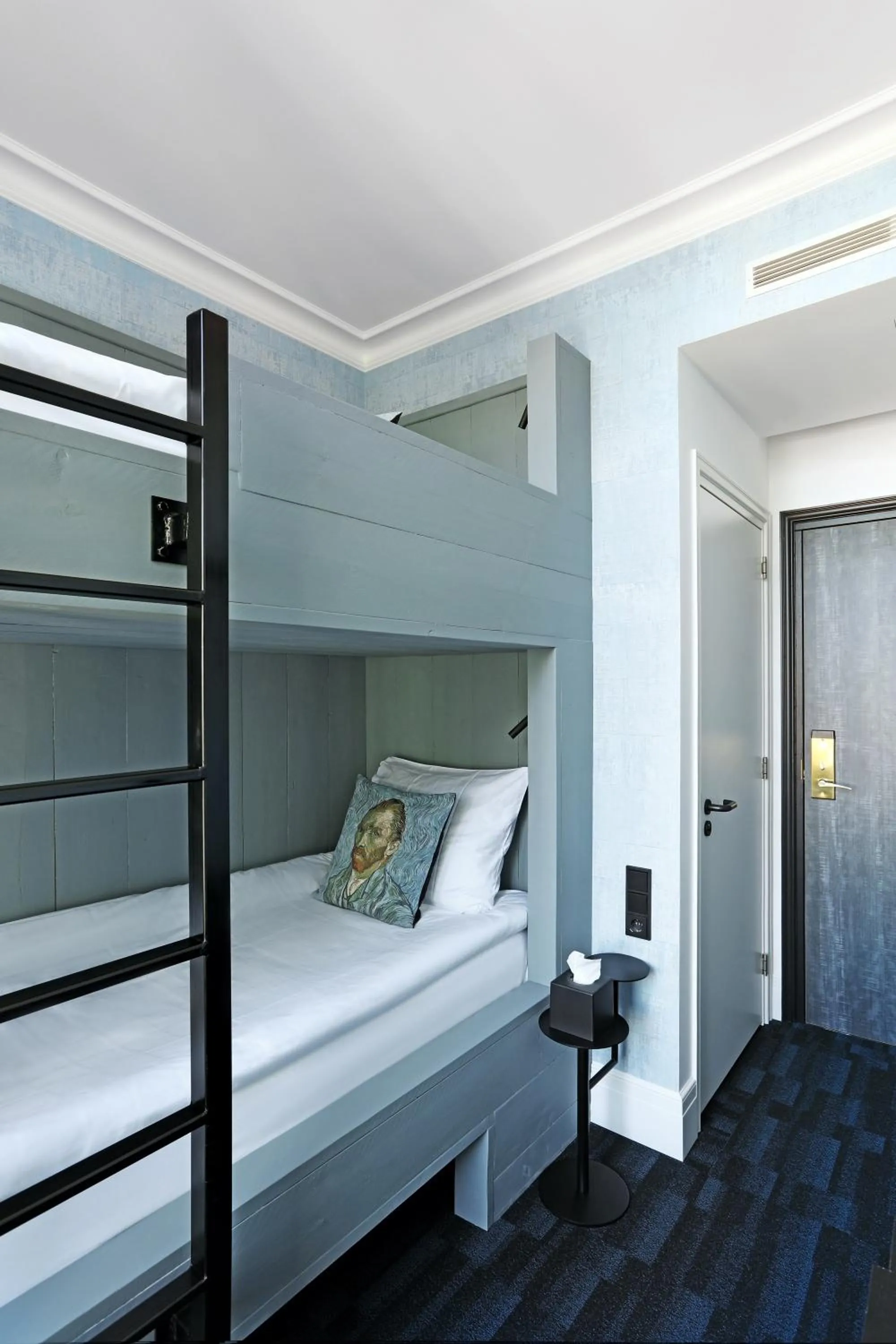 bunk bed, Bed in De Ware Jacob Boutique Hotel