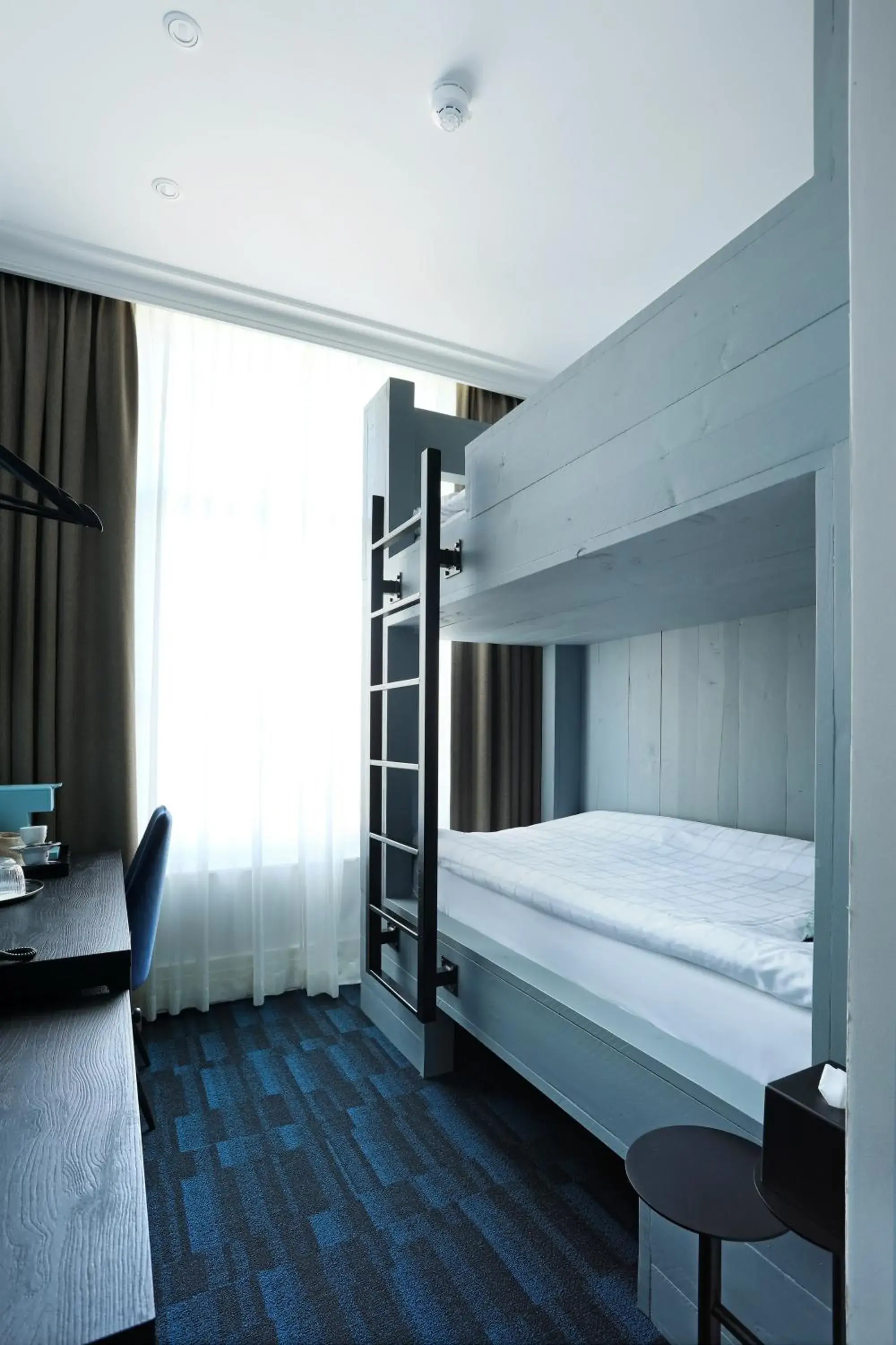 Twin with bunk bed in De Ware Jacob Boutique Hotel Twin with bunk bed in De Ware Jacob Boutique Hotel