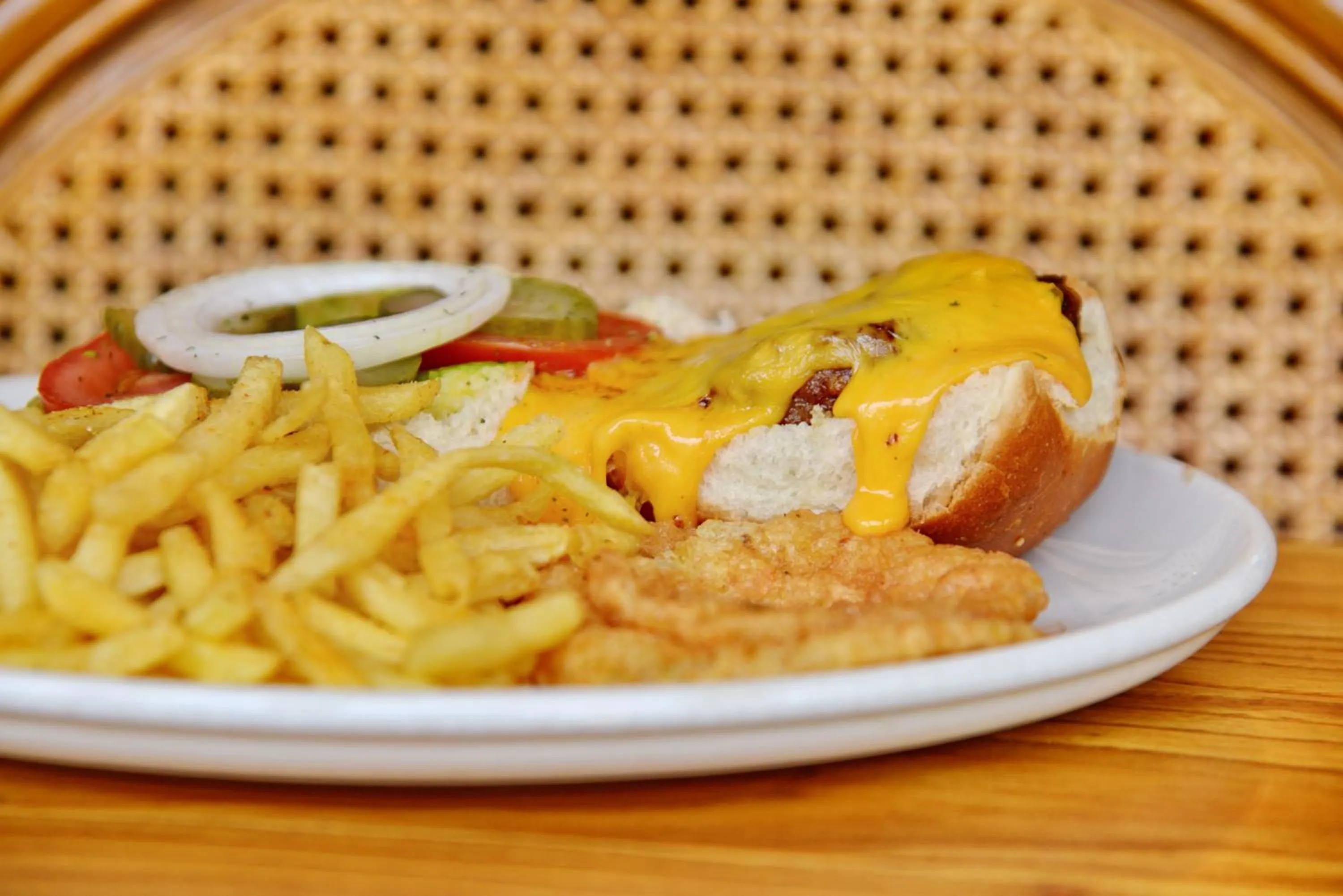 Restaurant/places to eat in Sundown Country Estate