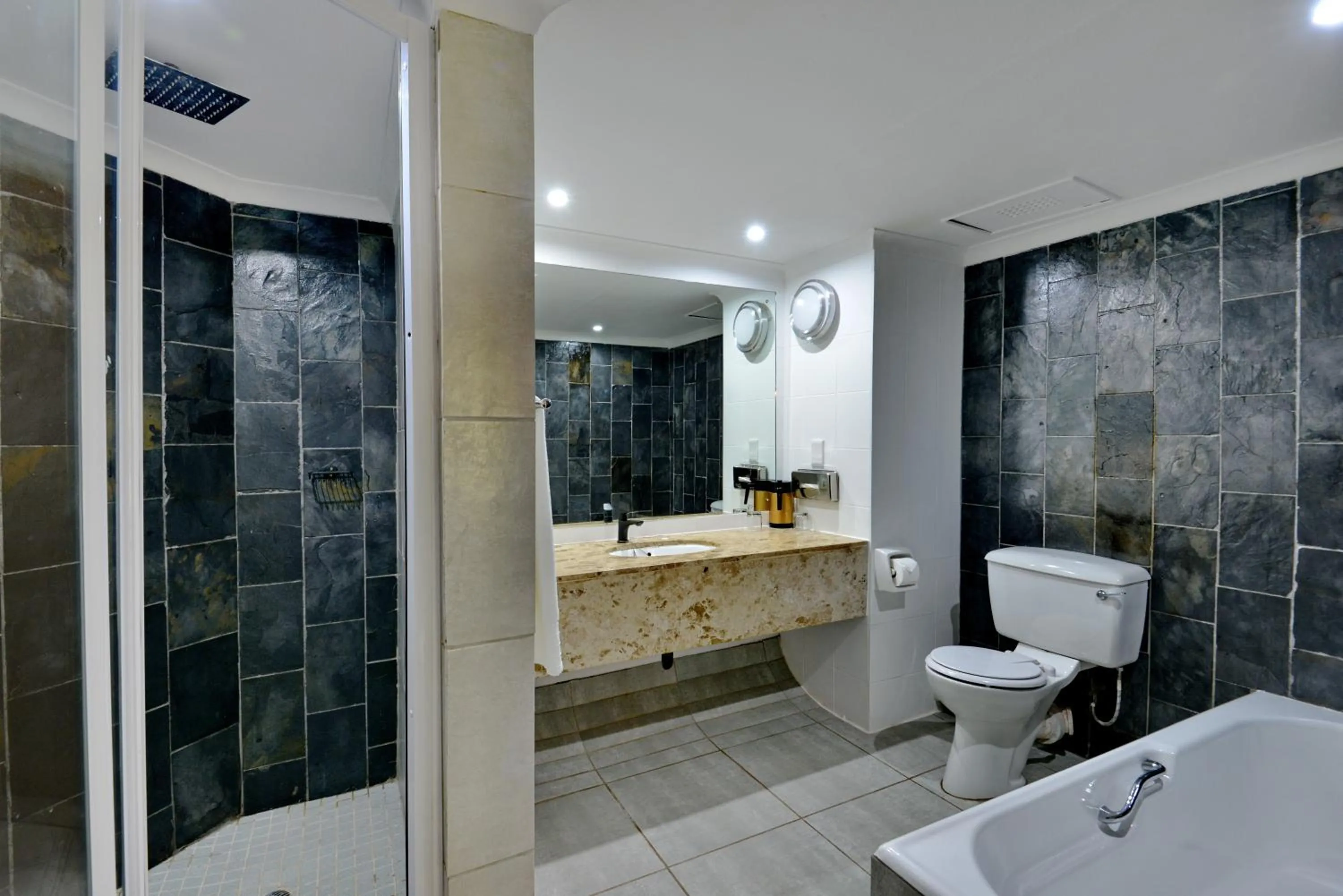 Family Suite in Sundown Country Estate