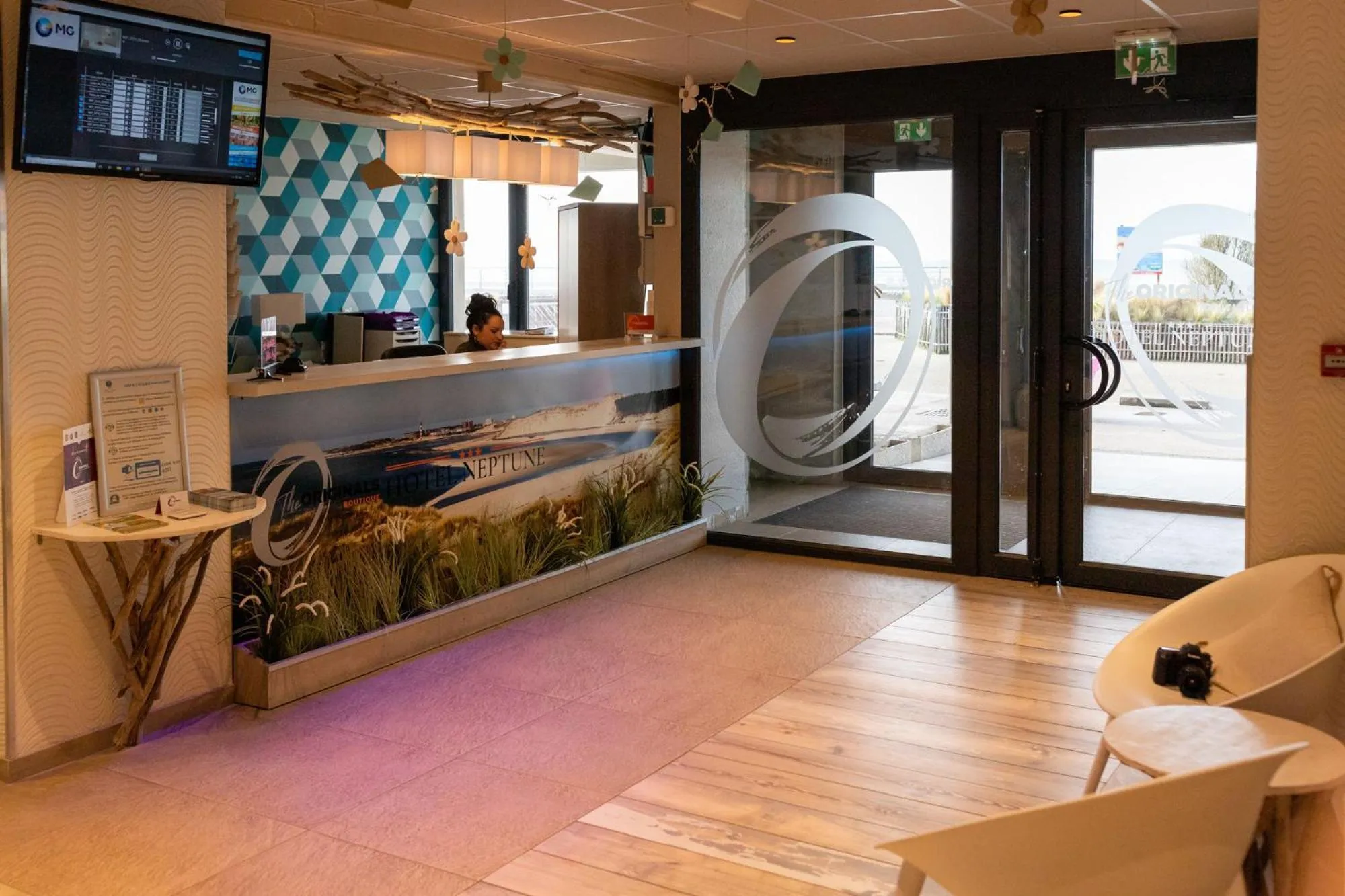 Lobby or reception in The Originals Boutique, Hôtel Neptune, Berck-sur-Mer