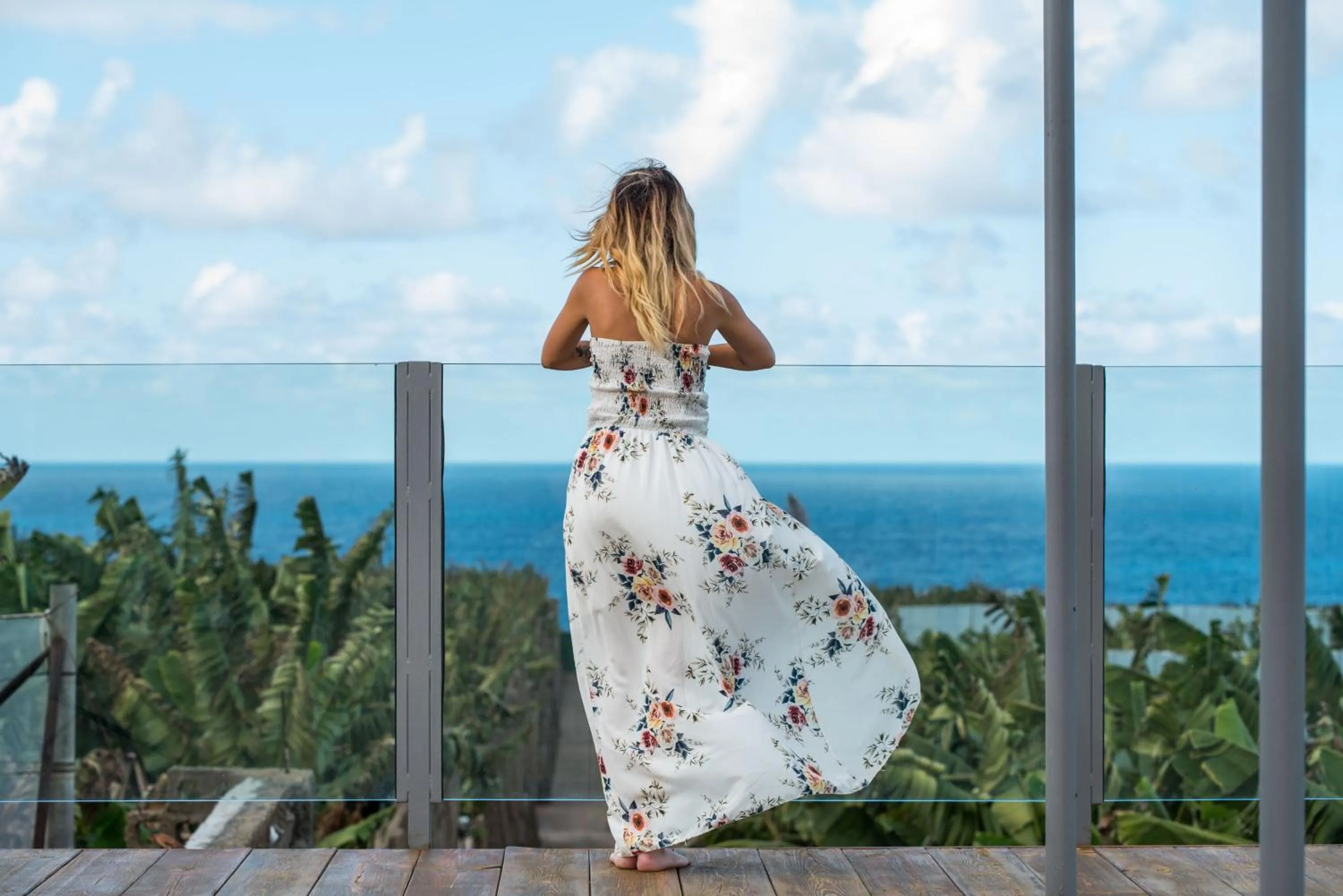 People in Hacienda La Dehesa (Only Adults)