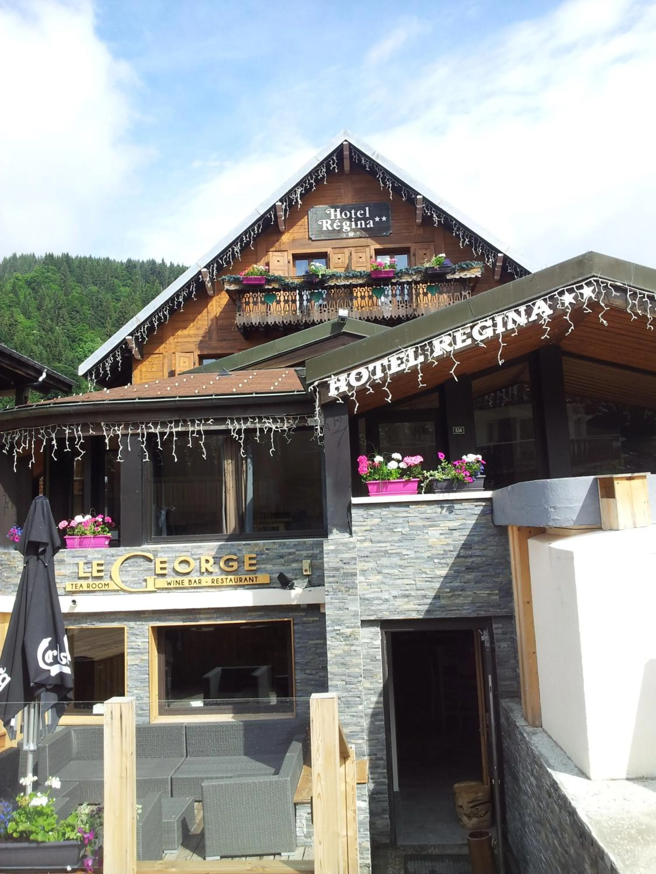 Facade/entrance in Chalet Hotel Régina