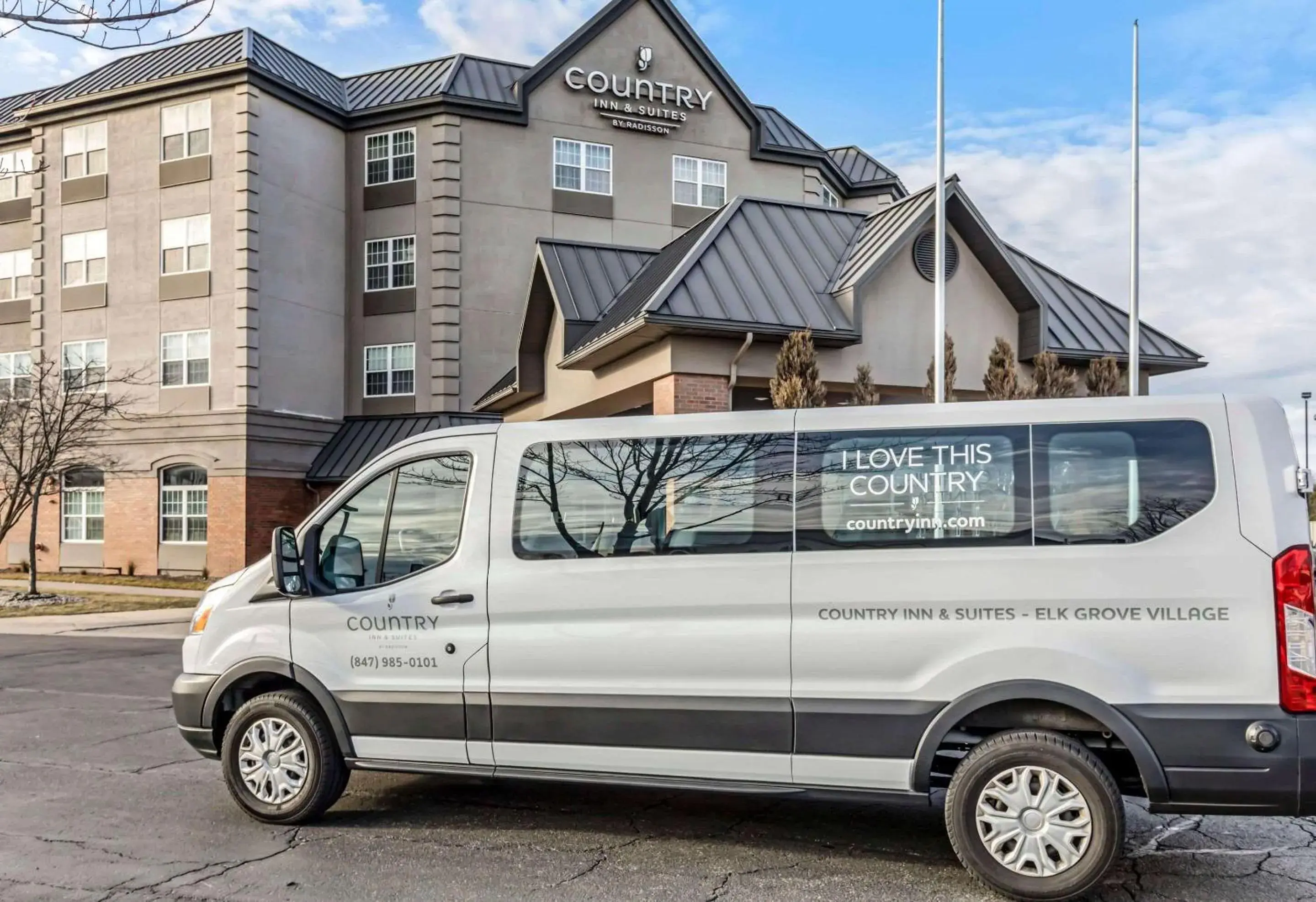 Property building in Country Inn & Suites by Radisson, Elk Grove Village-Itasca Property building in Country Inn & Suites by Radisson, Elk Grove Village-Itasca