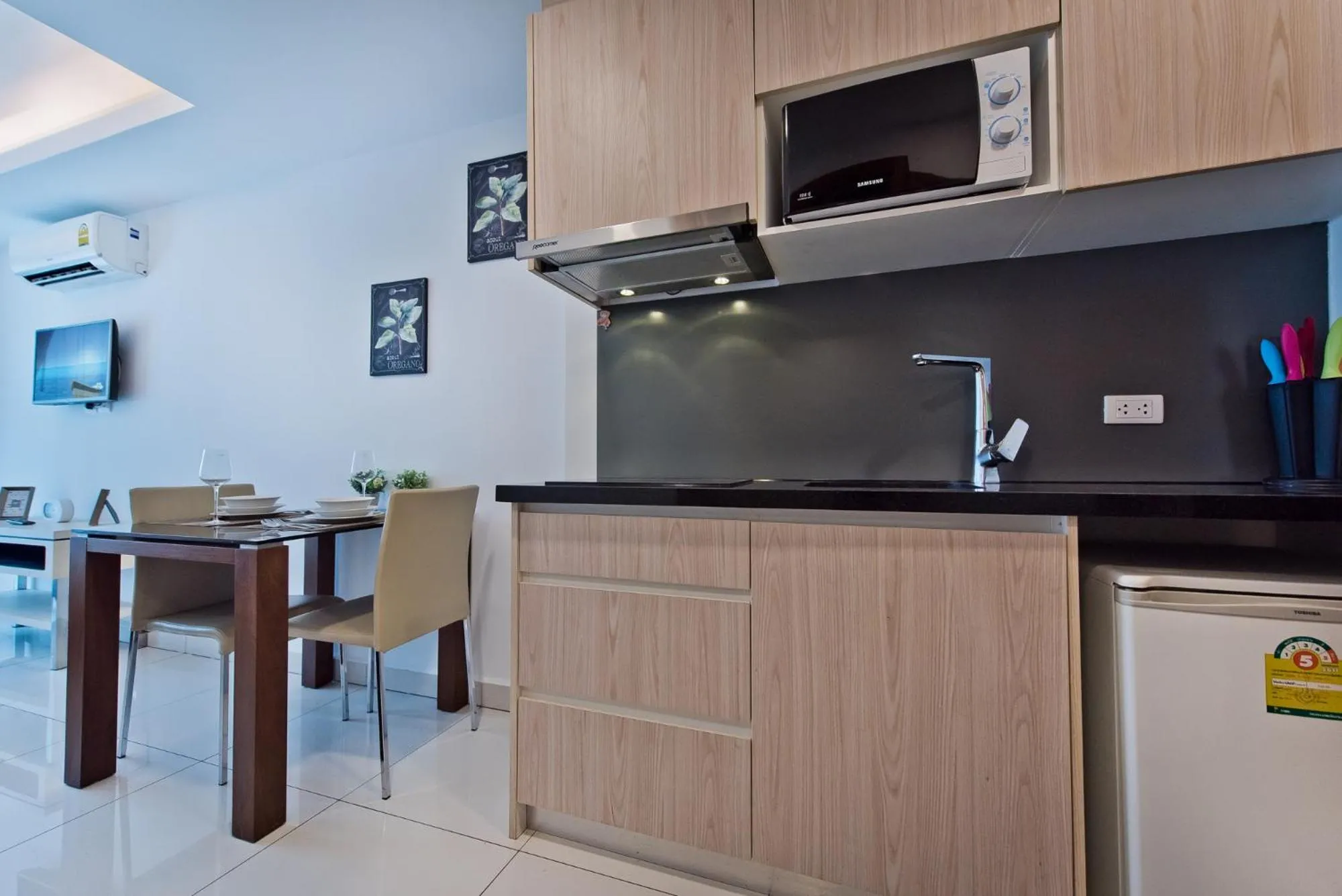 CONVENIENT Studio in Laguna Beach Resort 2.