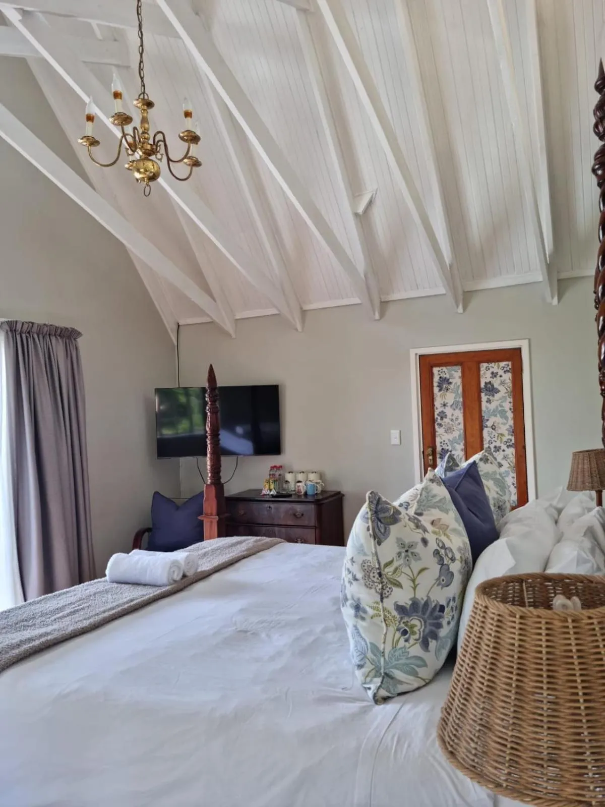 Bed in Churchill House