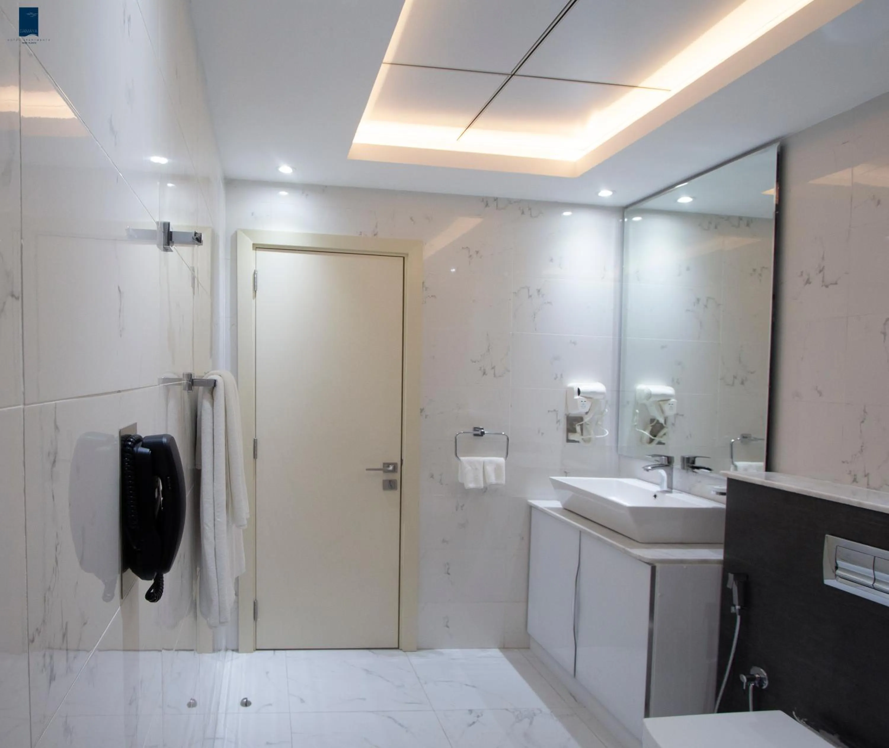 Bathroom in Samaya Hotel Apartment Dubai