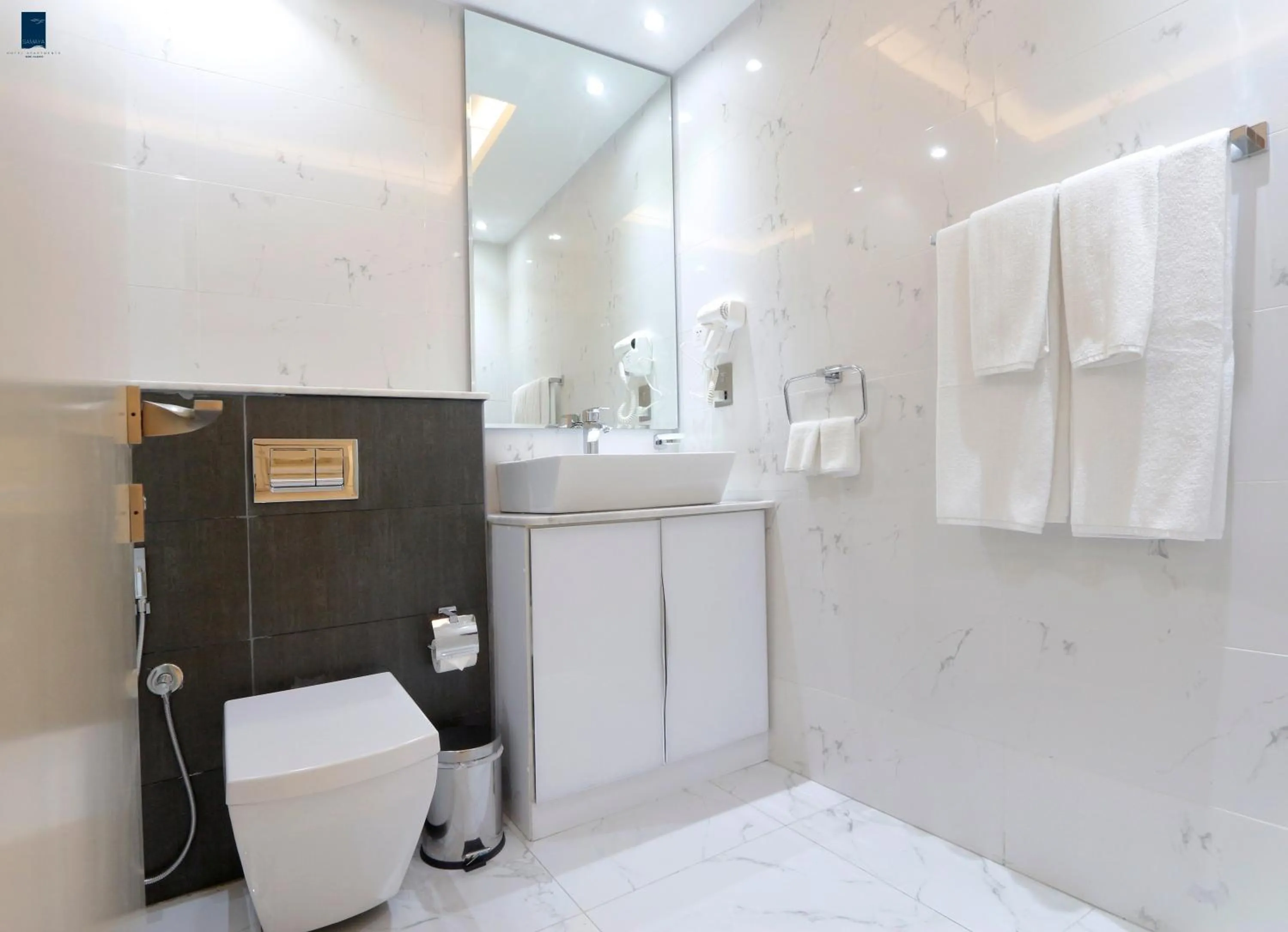 Bathroom in Samaya Hotel Apartment Dubai