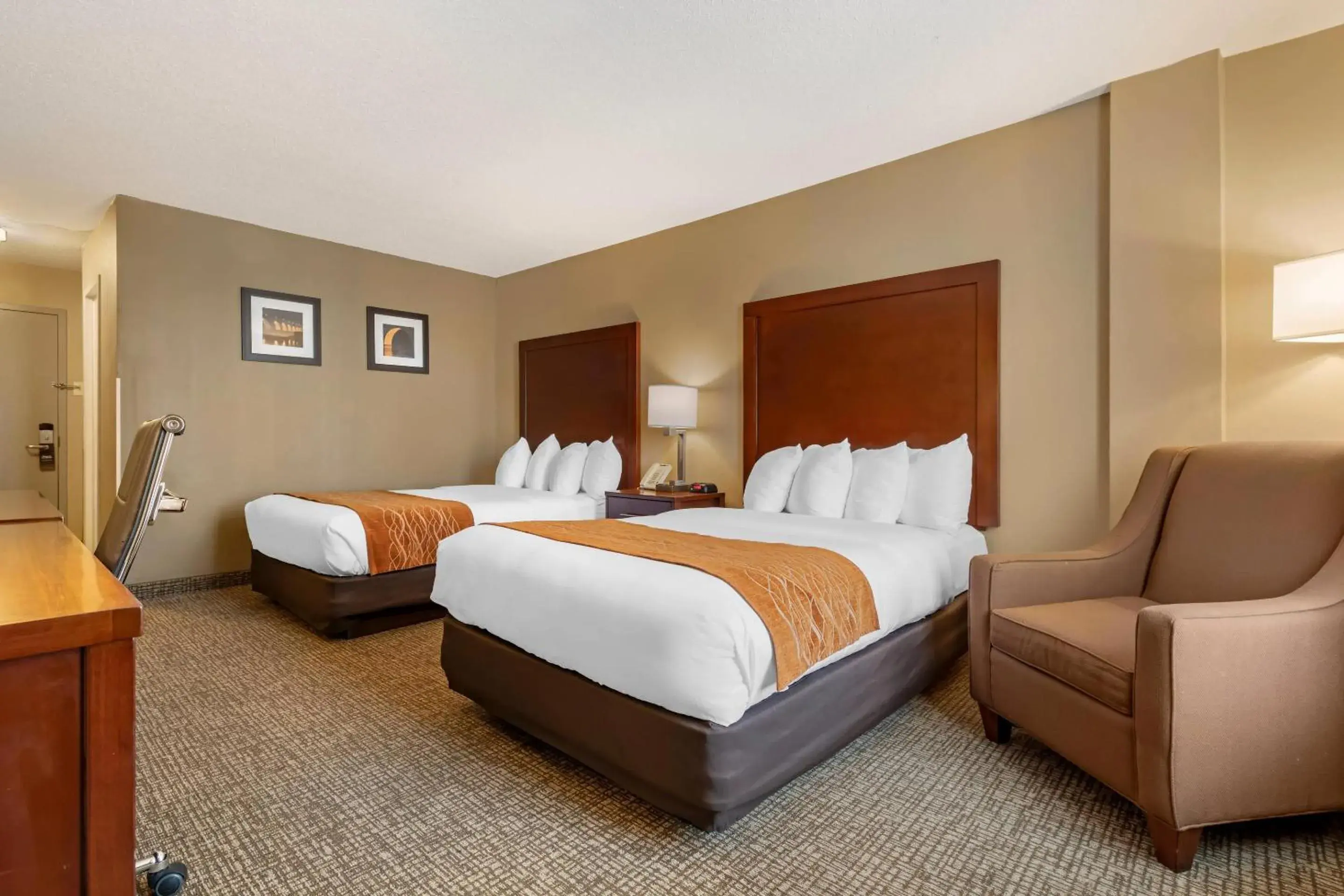 Bedroom, Bed in Comfort Inn MSP Airport - Mall of America Bedroom, Bed in Comfort Inn MSP Airport - Mall of America