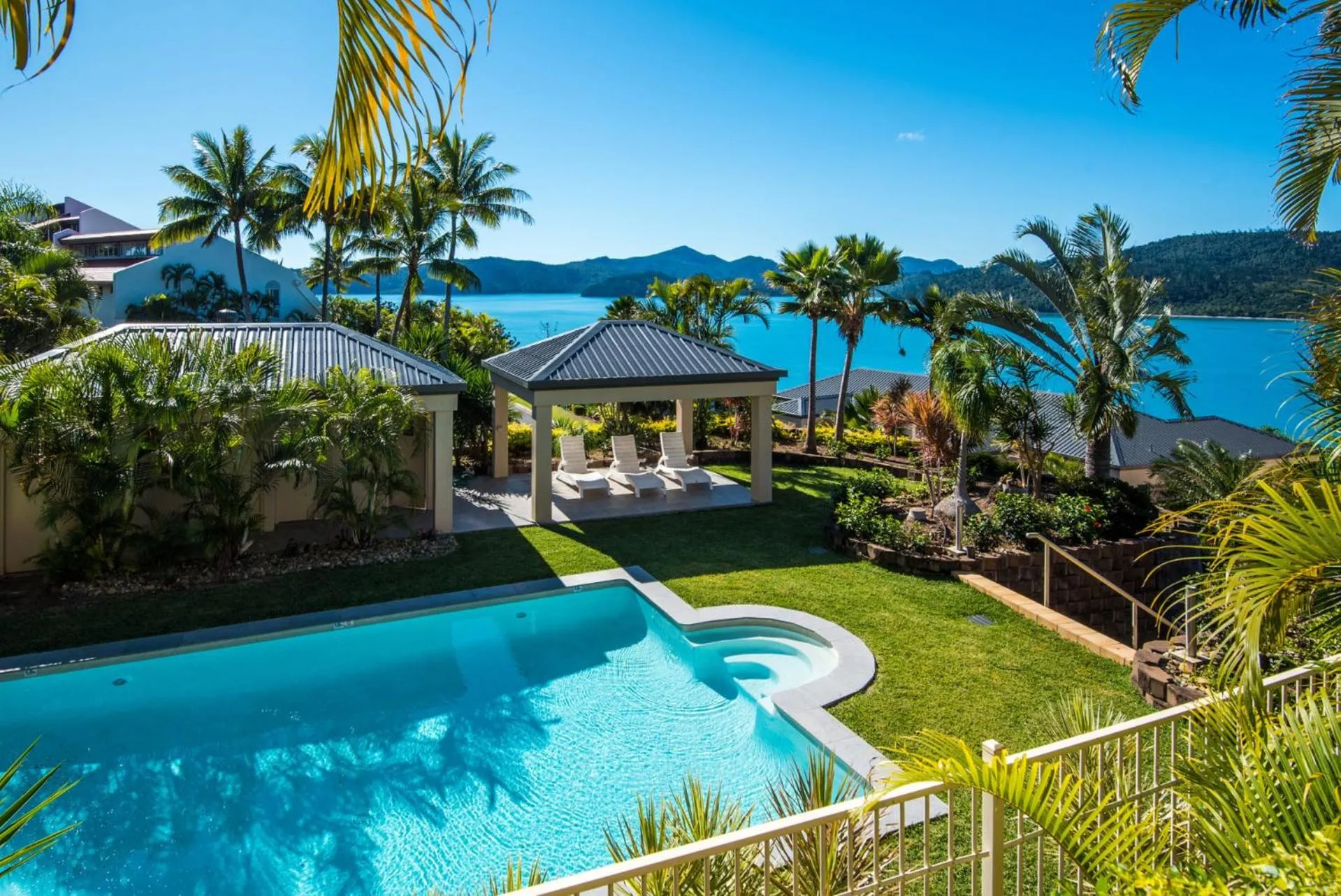 La Bella Waters 1 Wide Reaching Ocean Views And Buggy