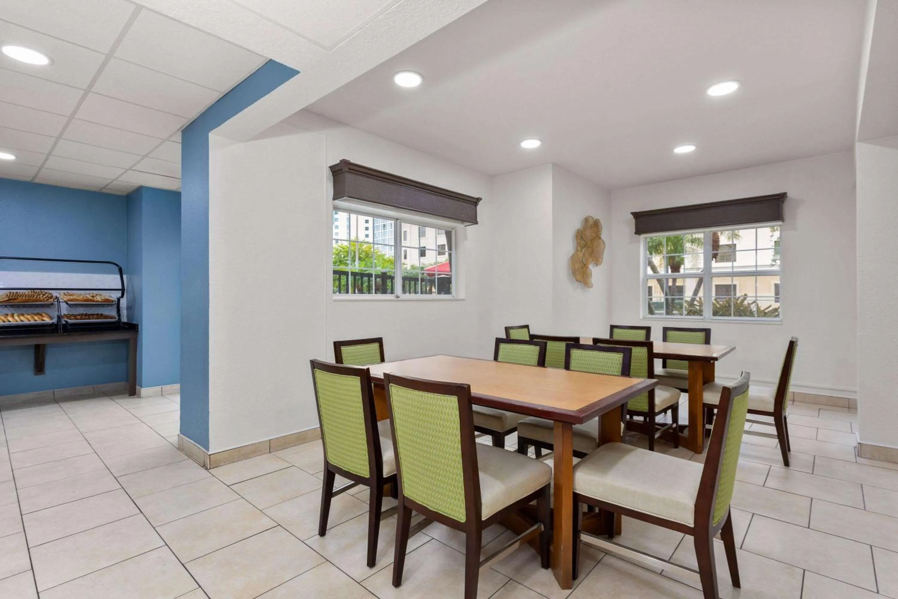 Breakfast in Baymont by Wyndham Orlando-International Dr-Universal Blvd