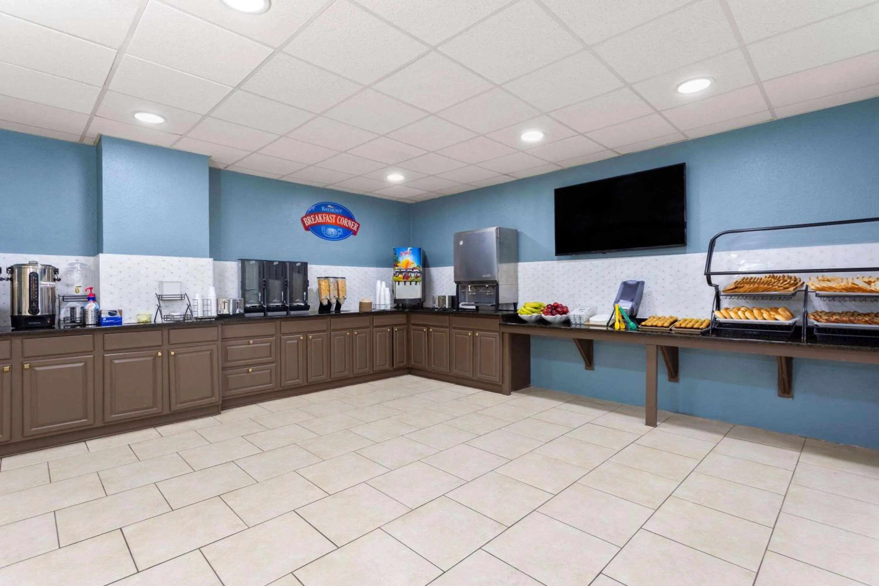 Breakfast in Baymont by Wyndham Orlando-International Dr-Universal Blvd