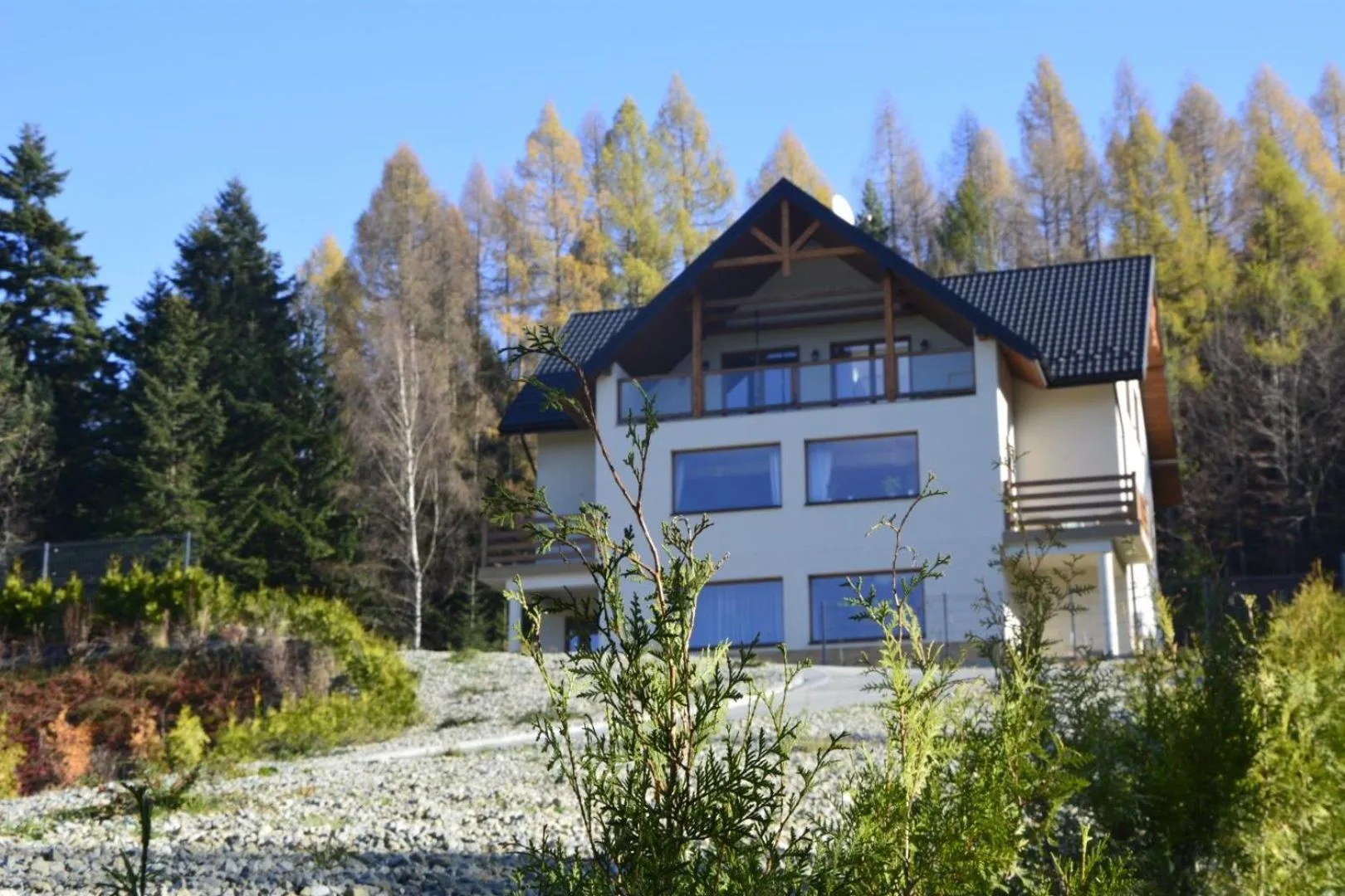 Property building in Willa Montis