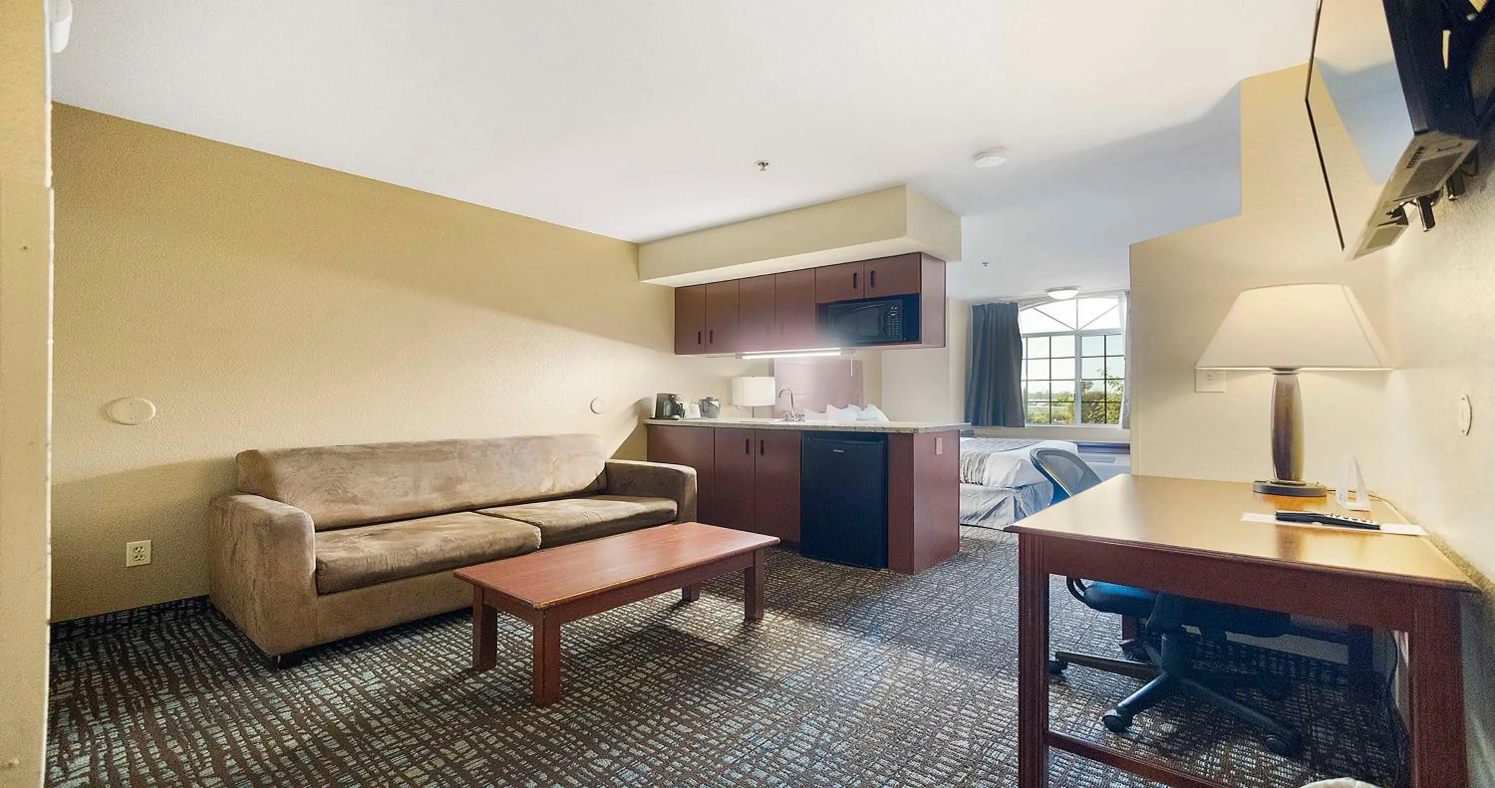 Photo of the whole room in SureStay Plus Hotel by Best Western Rocklin
