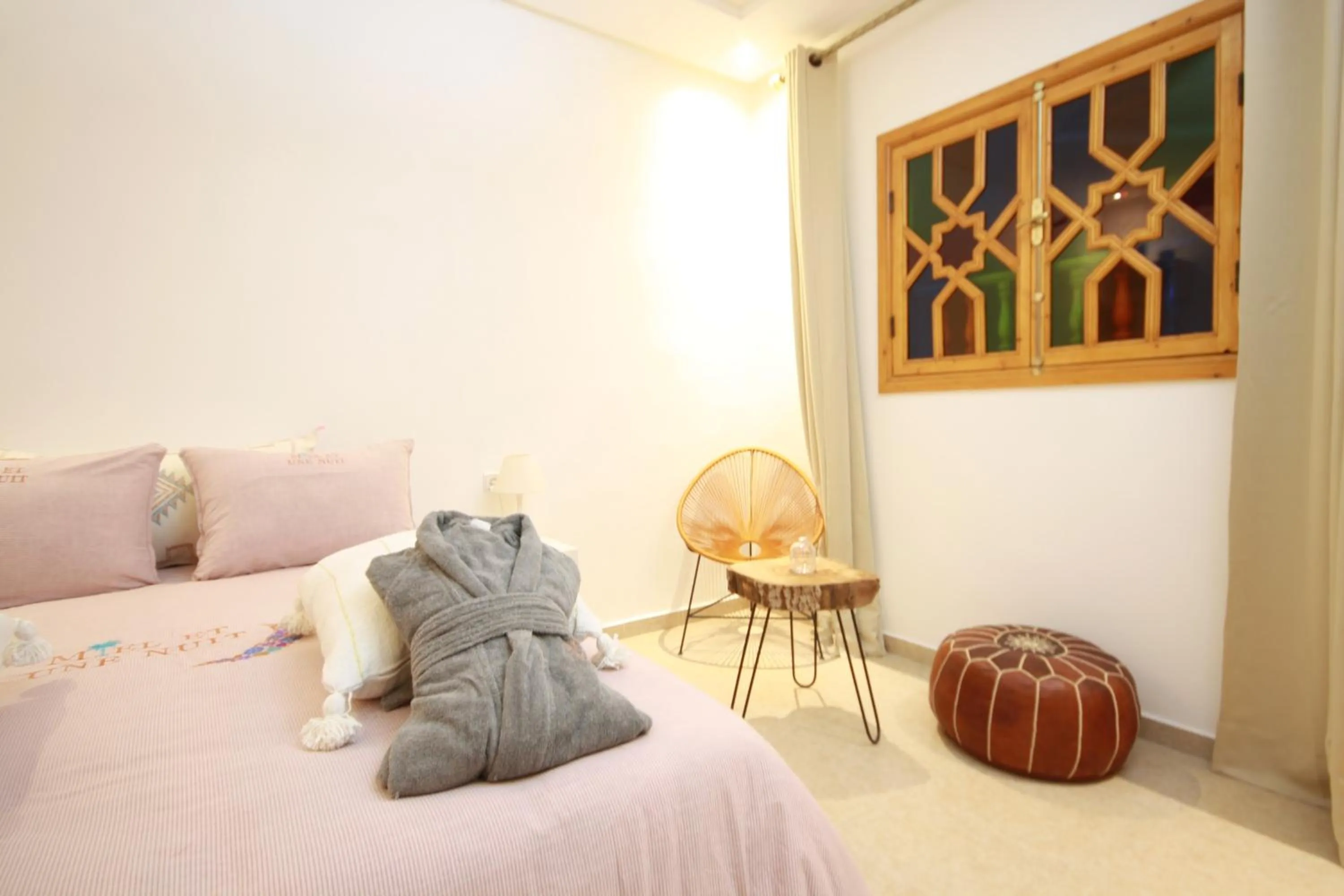 Bedroom, Bed in RIAD Miel & Une Nuit