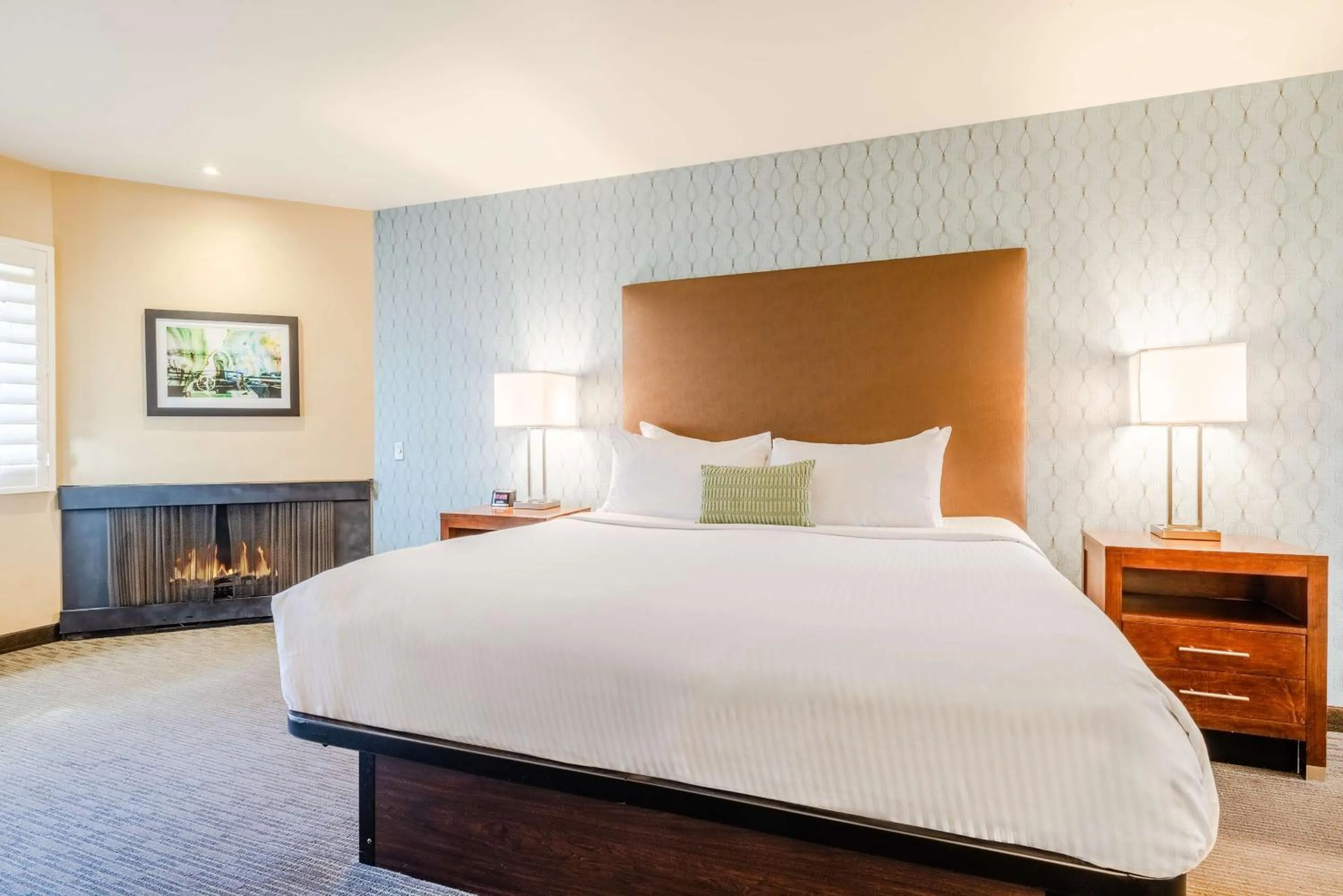 Other, Bed in Best Western Plus Beach View Lodge Carlsbad