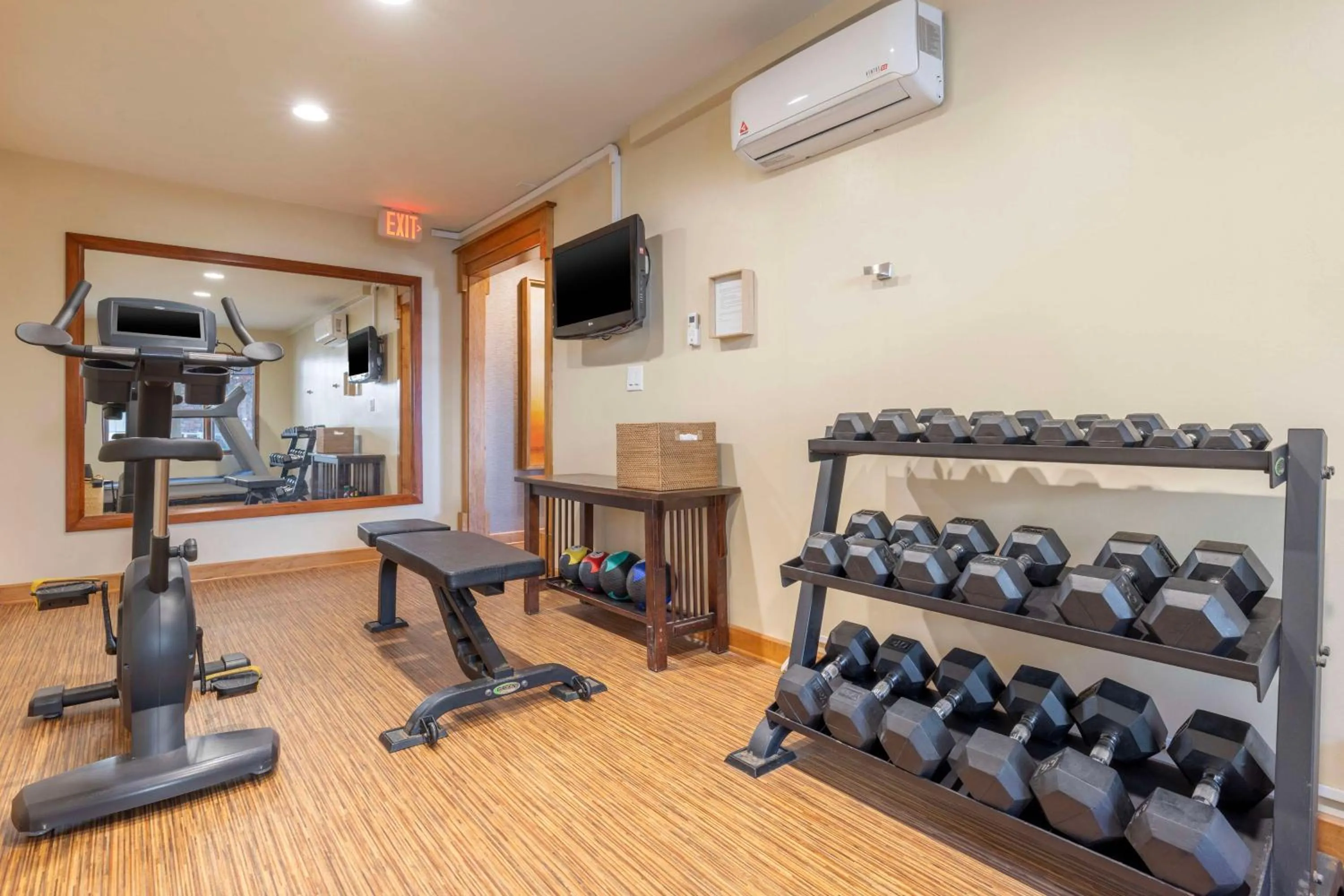 Fitness centre/facilities in Best Western Plus Beach View Lodge Carlsbad
