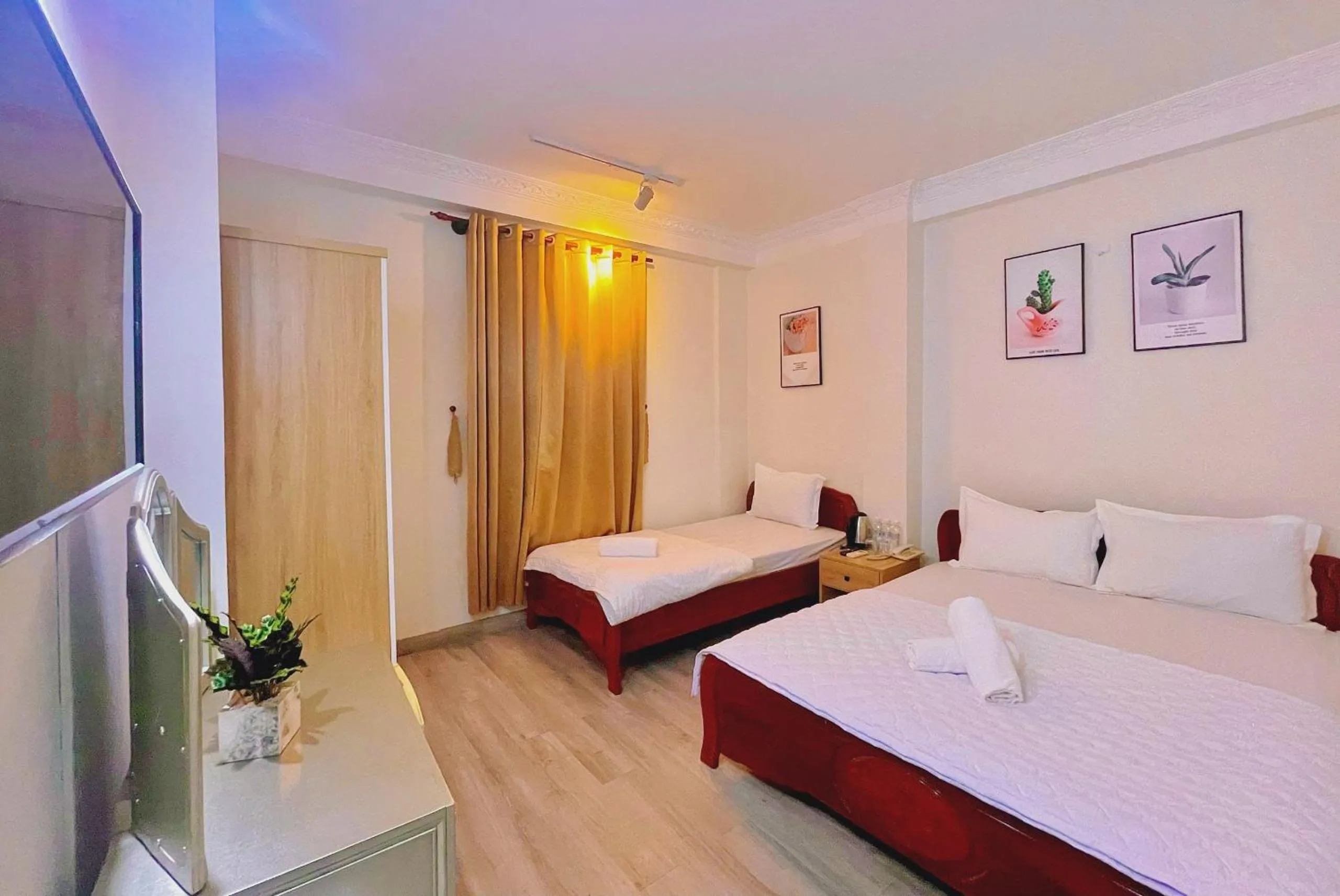 Toilet, Bed in Anh Thien Sai Gon Central Hotel - District 1