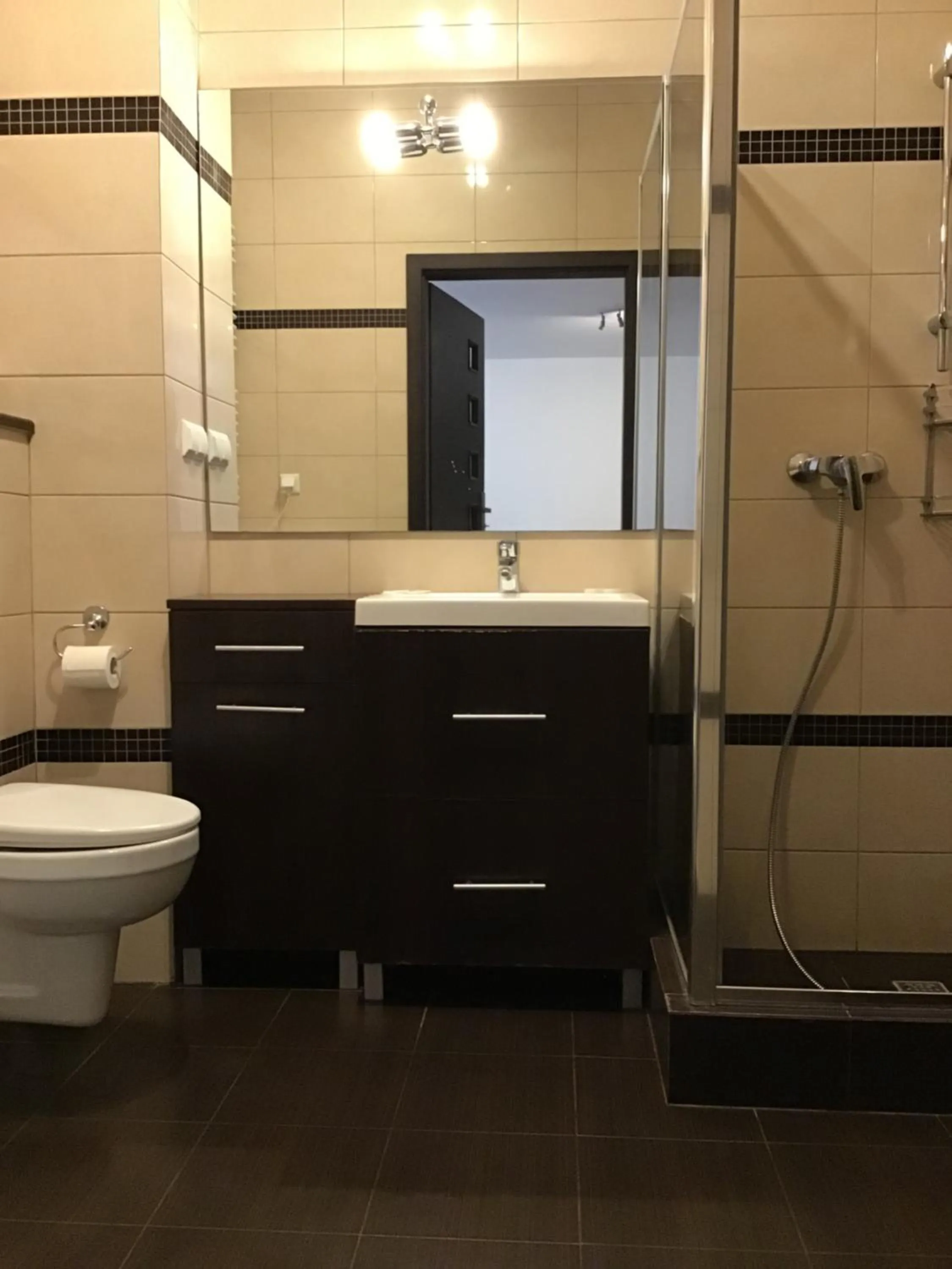 Bathroom in Platinum Towers Hotel Apartments