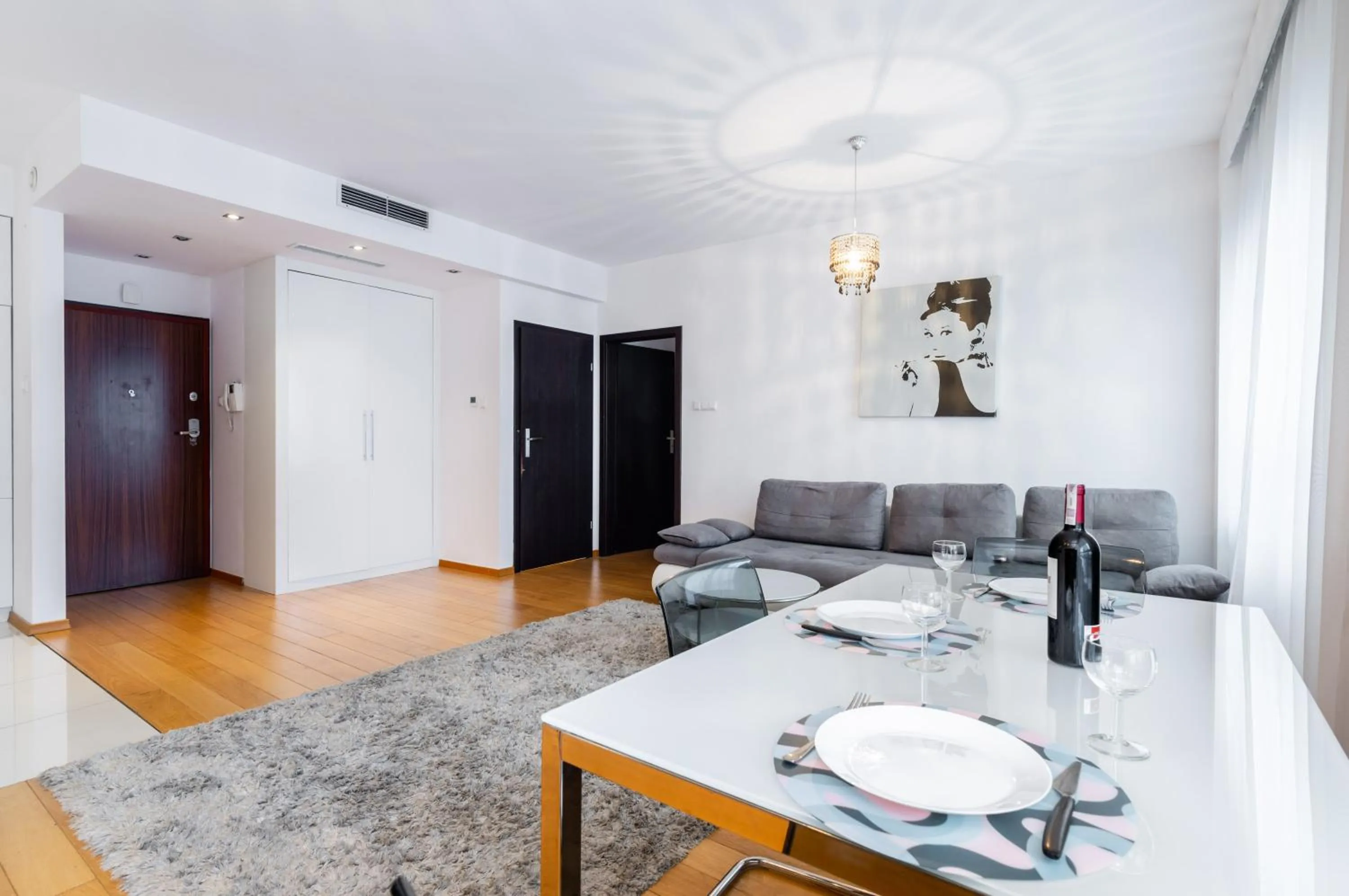 Photo of the whole room in Platinum Towers Hotel Apartments