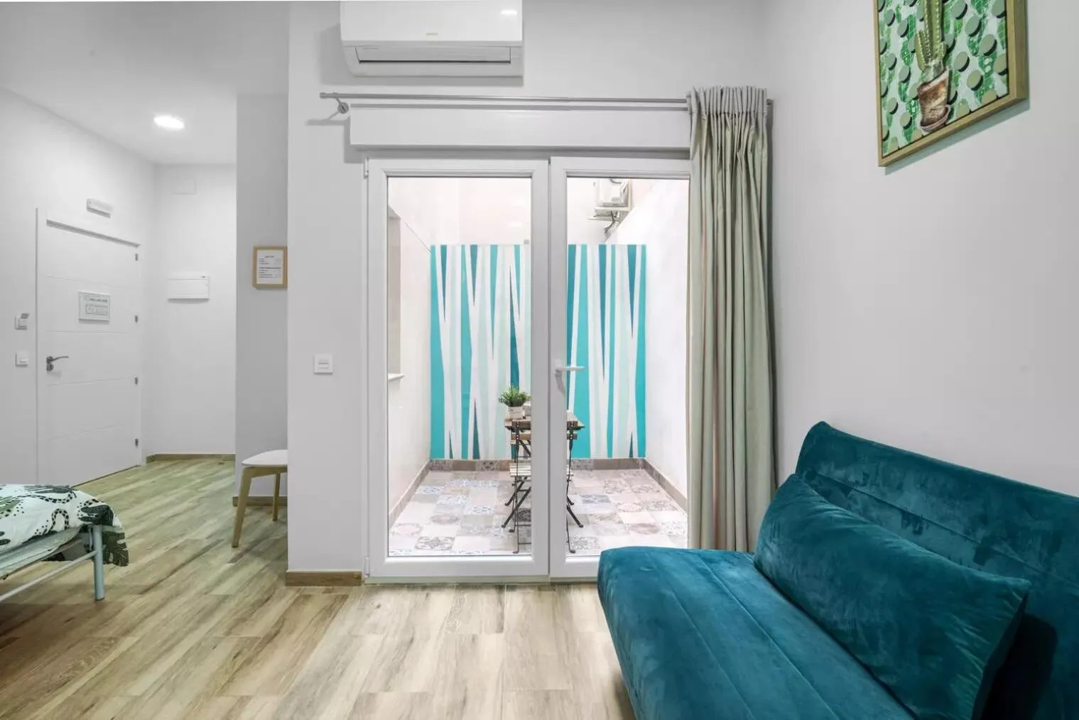 Seating area in Umihouse apartamentos centro Alicante