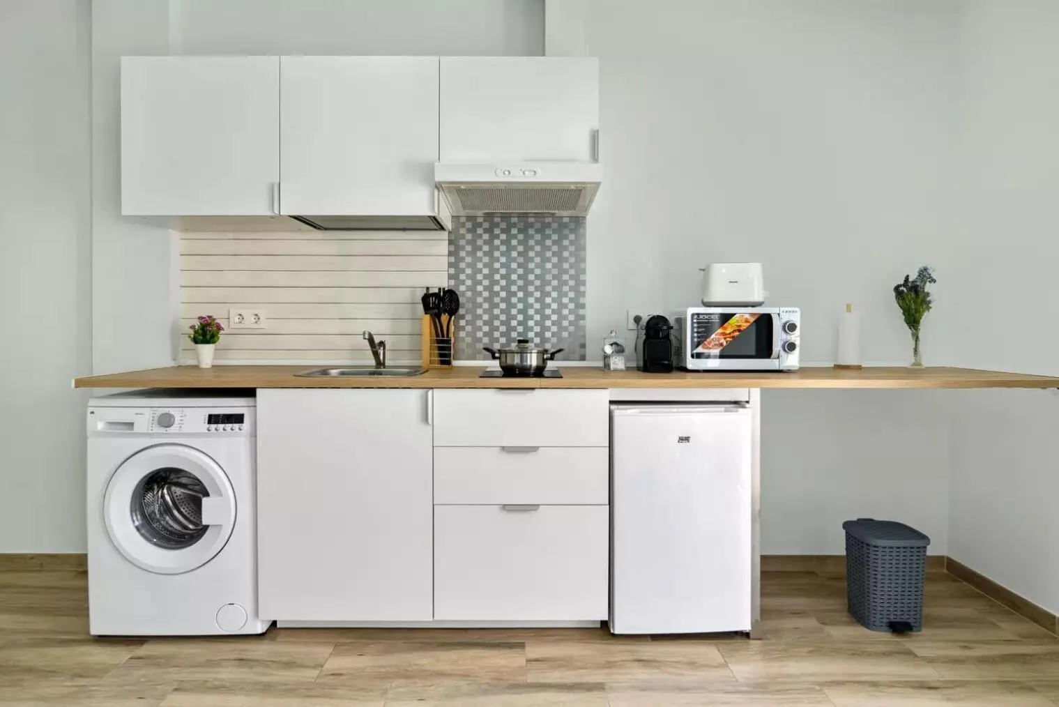 Kitchen or kitchenette in Umihouse apartamentos centro Alicante