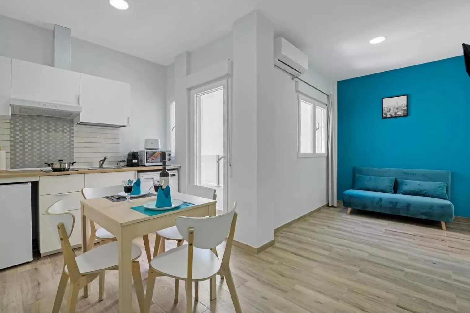 Seating area in Umihouse apartamentos centro Alicante