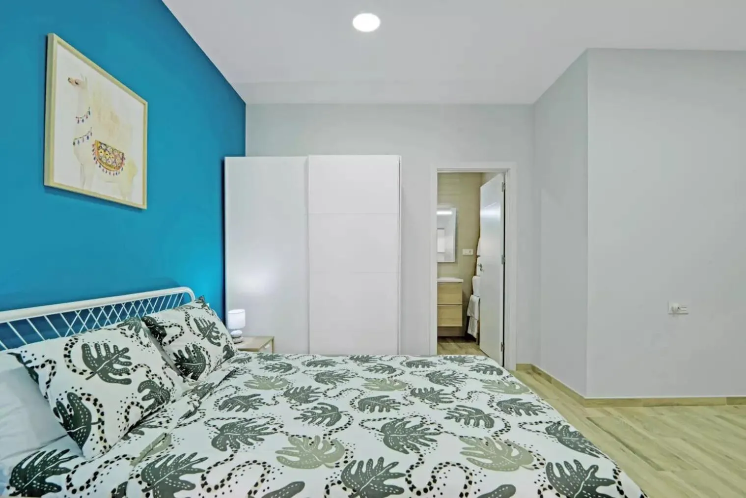 Bedroom, Bed in Umihouse apartamentos centro Alicante