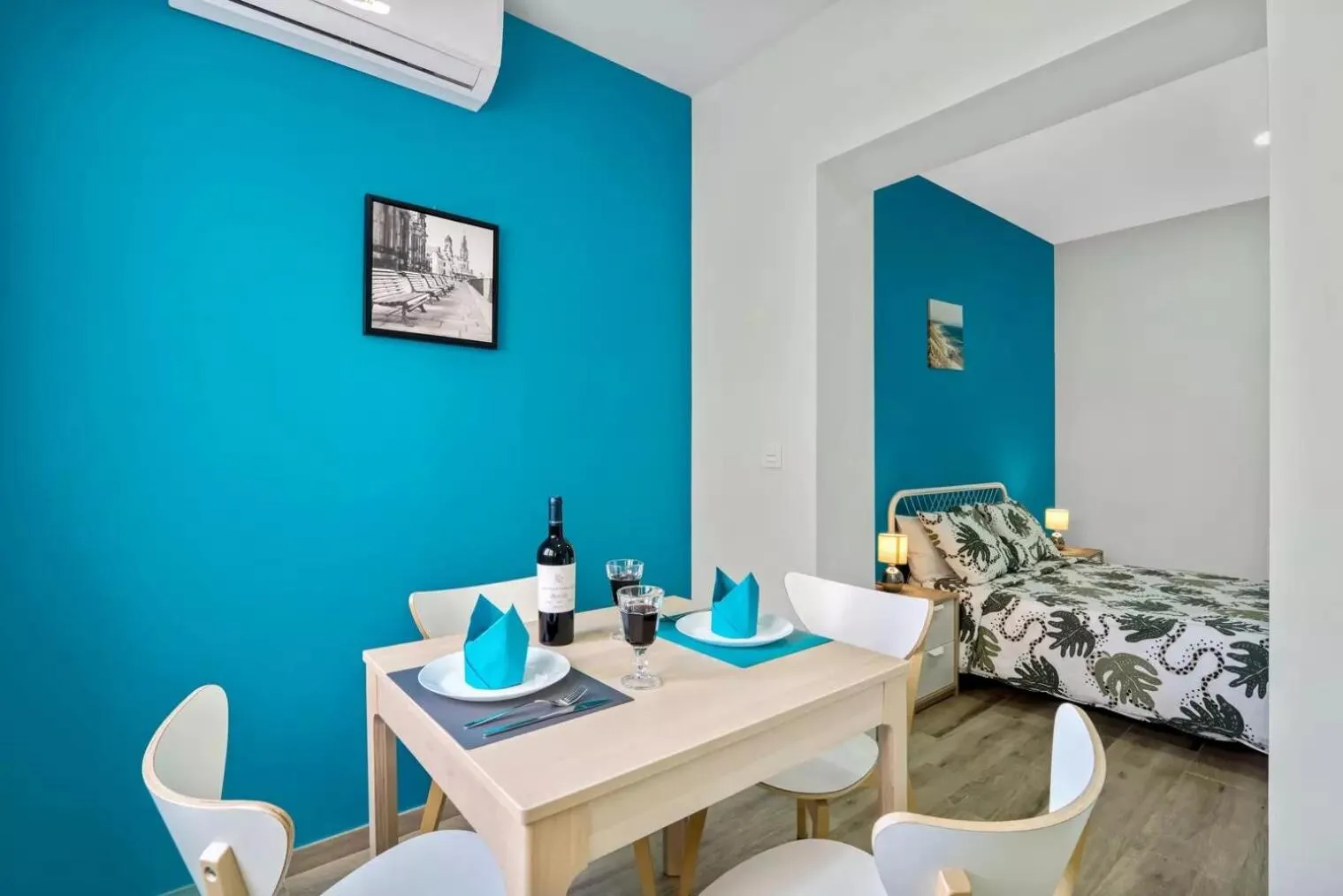 Seating area in Umihouse apartamentos centro Alicante