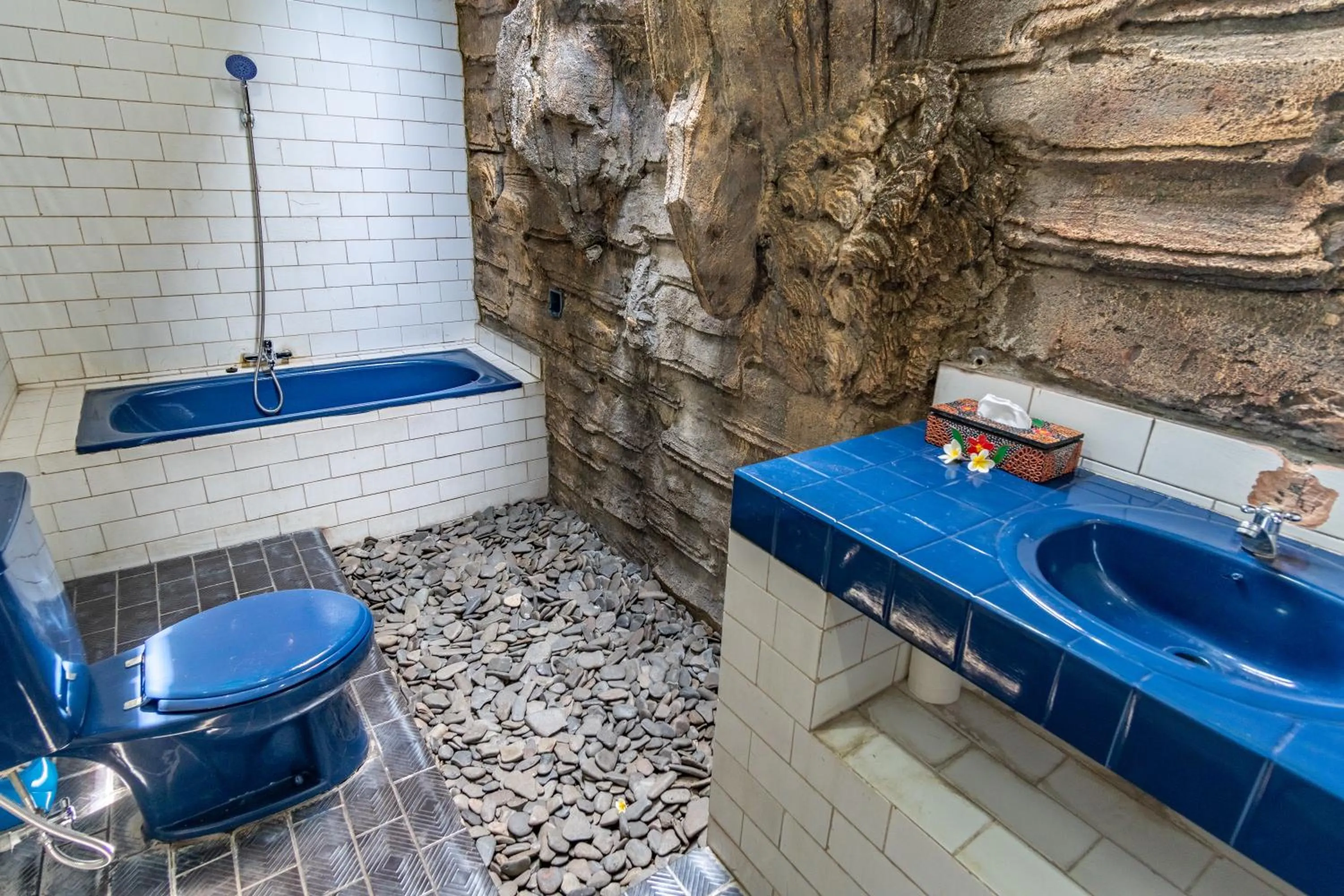 Bathroom in Binaria Museum Hotel