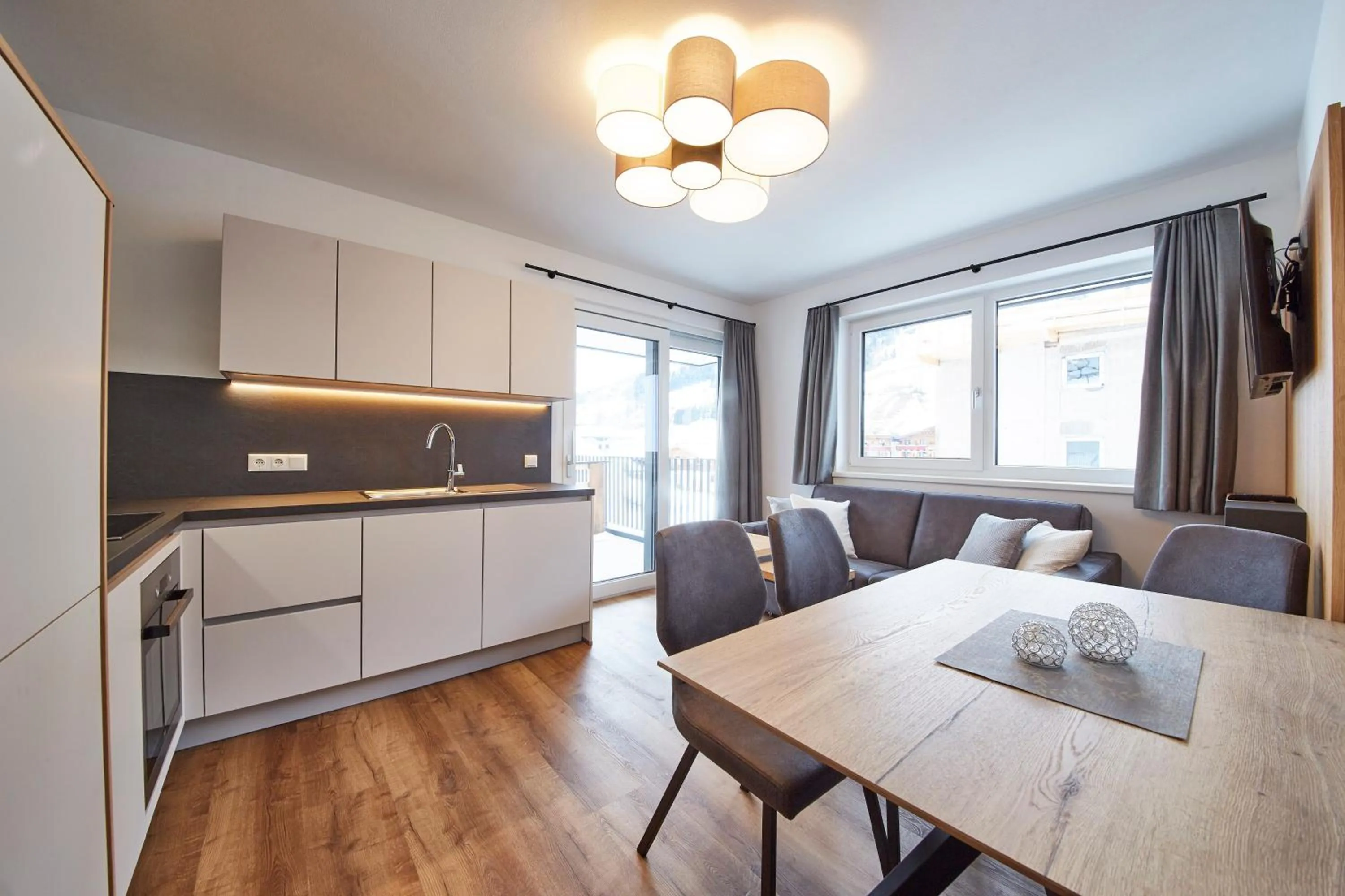 Kitchen or kitchenette in Wiesl Lodge Saalbach