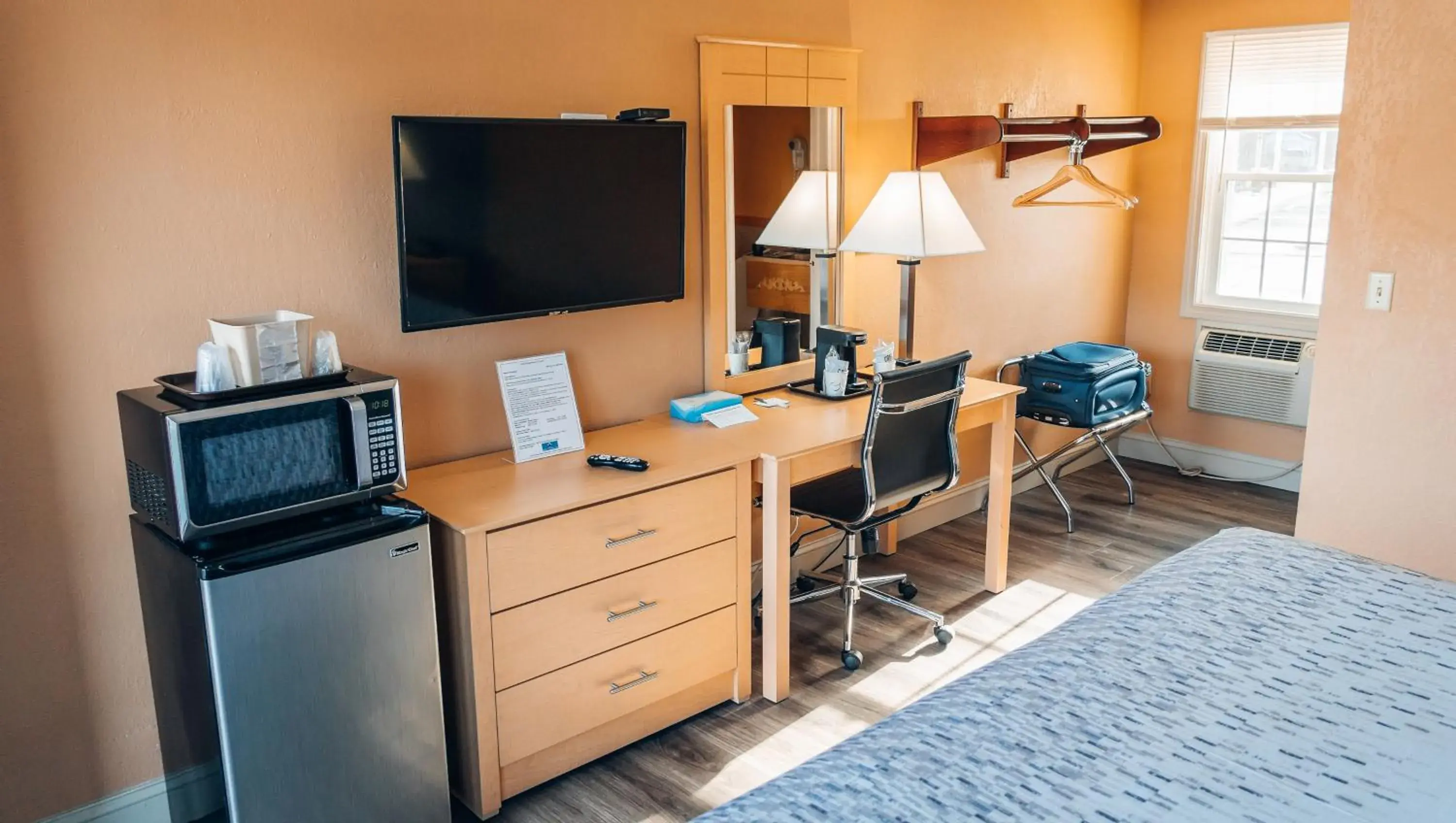 Bed in Quiet Corner Inn Bed in Quiet Corner Inn