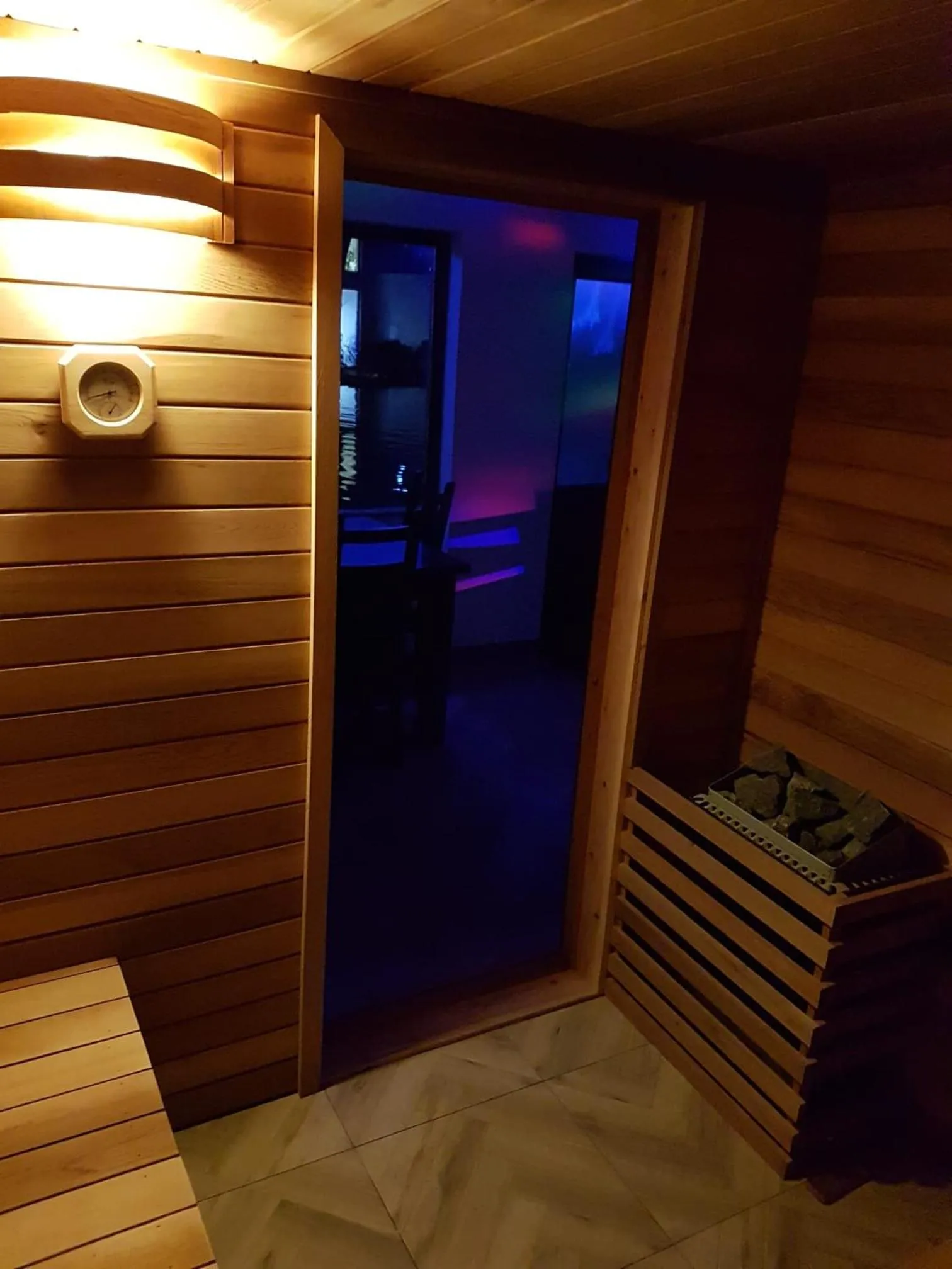 Sauna in Cedar Crest
