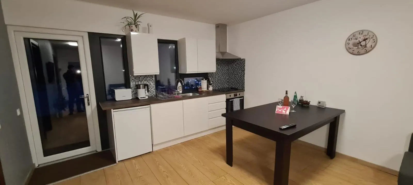 Kitchen or kitchenette in Cedar Crest