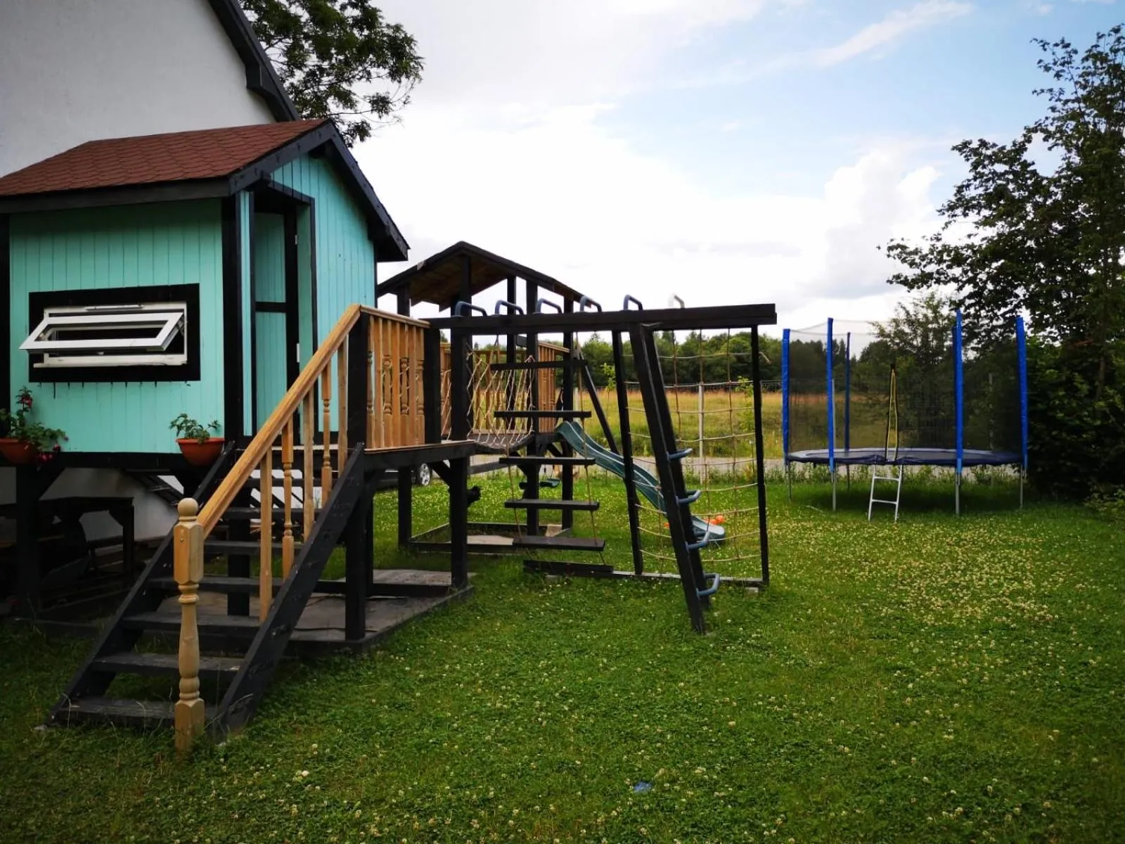 Children play ground in Cedar Crest