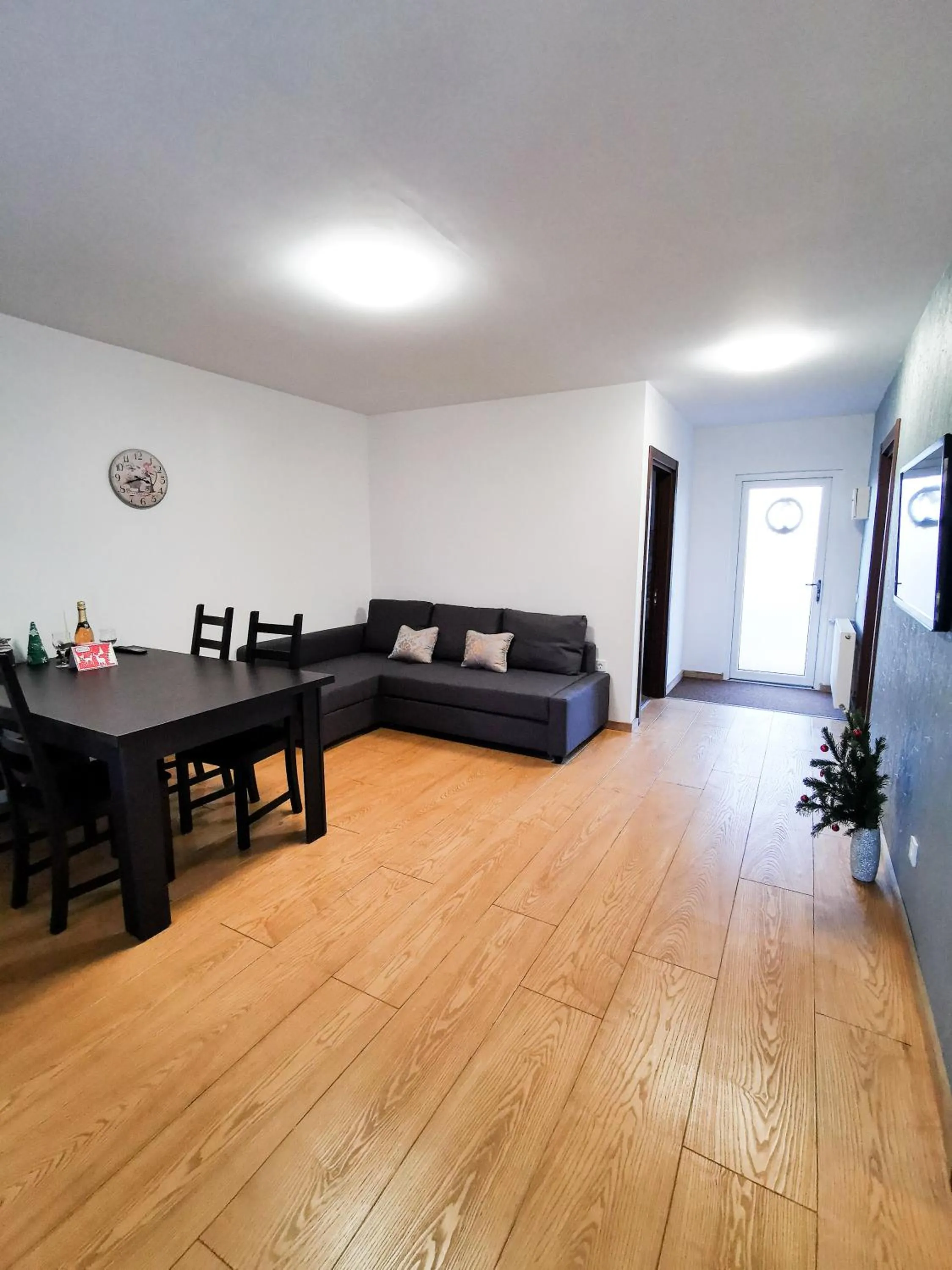 Living room in Cedar Crest