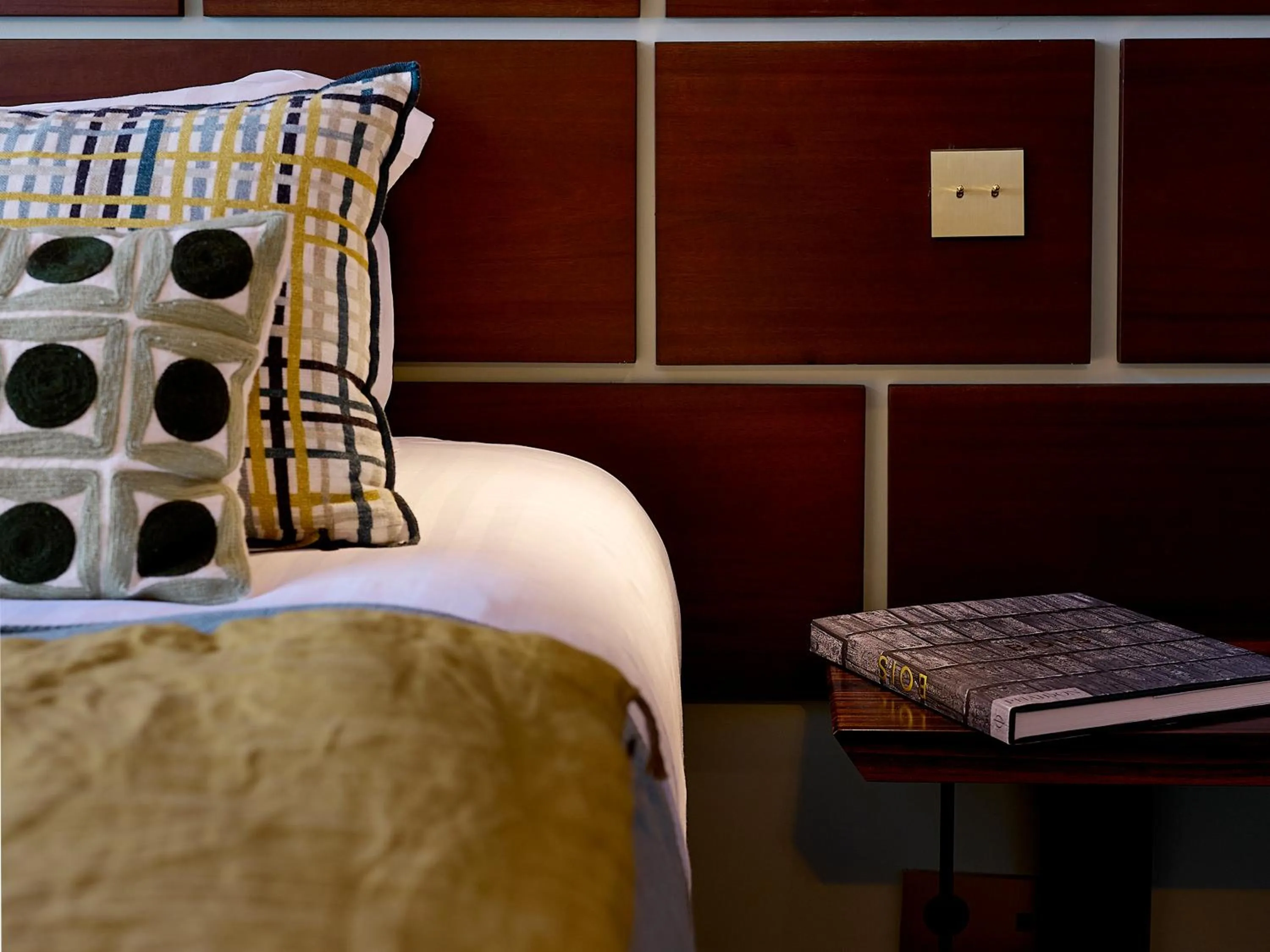 Garden view, Bed in Beausejour Ranelagh