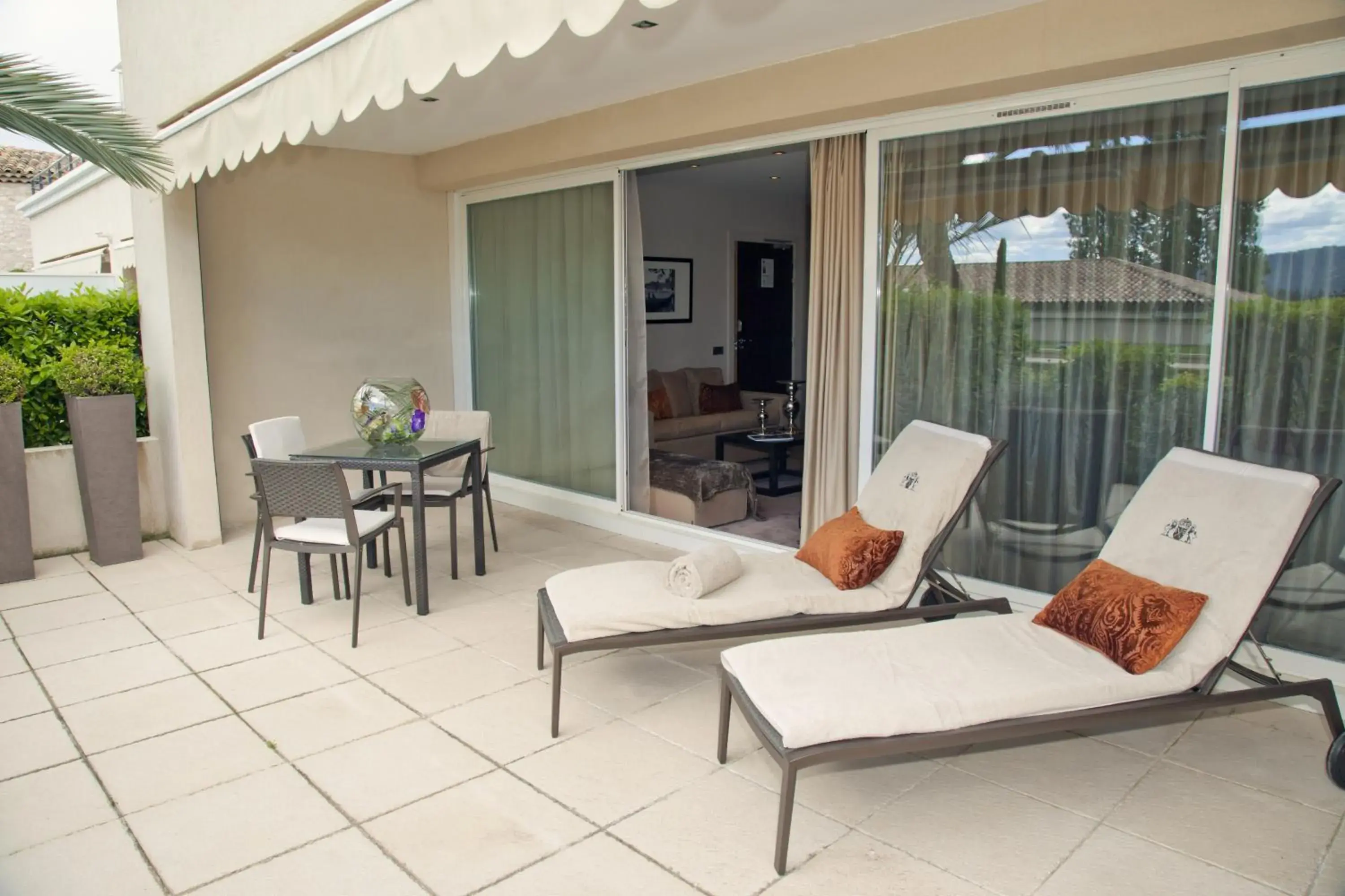 Deluxe Suite in Royal Mougins Golf, Hotel & Spa de Luxe Deluxe Suite in Royal Mougins Golf, Hotel & Spa de Luxe