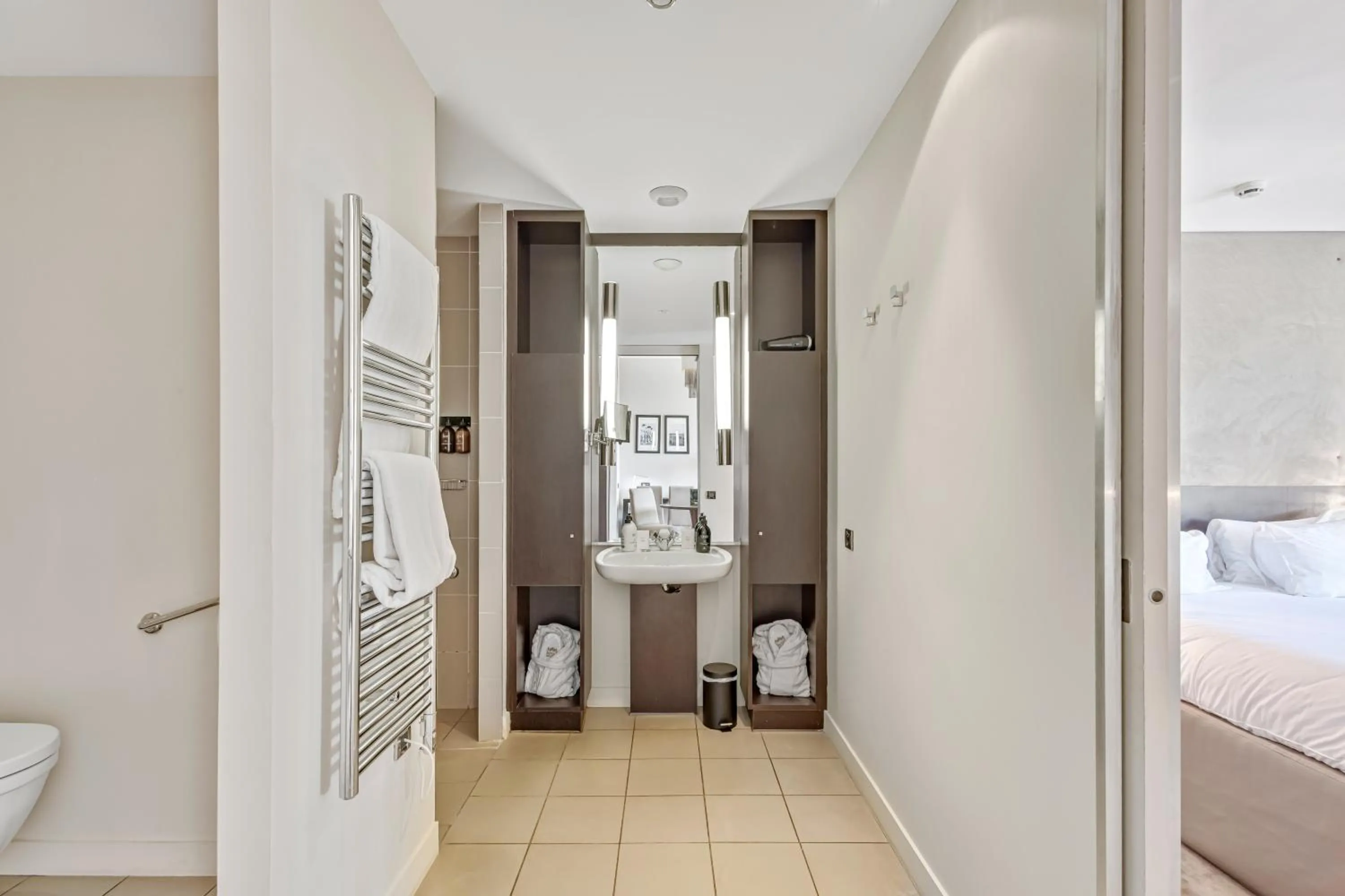 Bed in Royal Mougins Golf, Hotel & Spa de Luxe