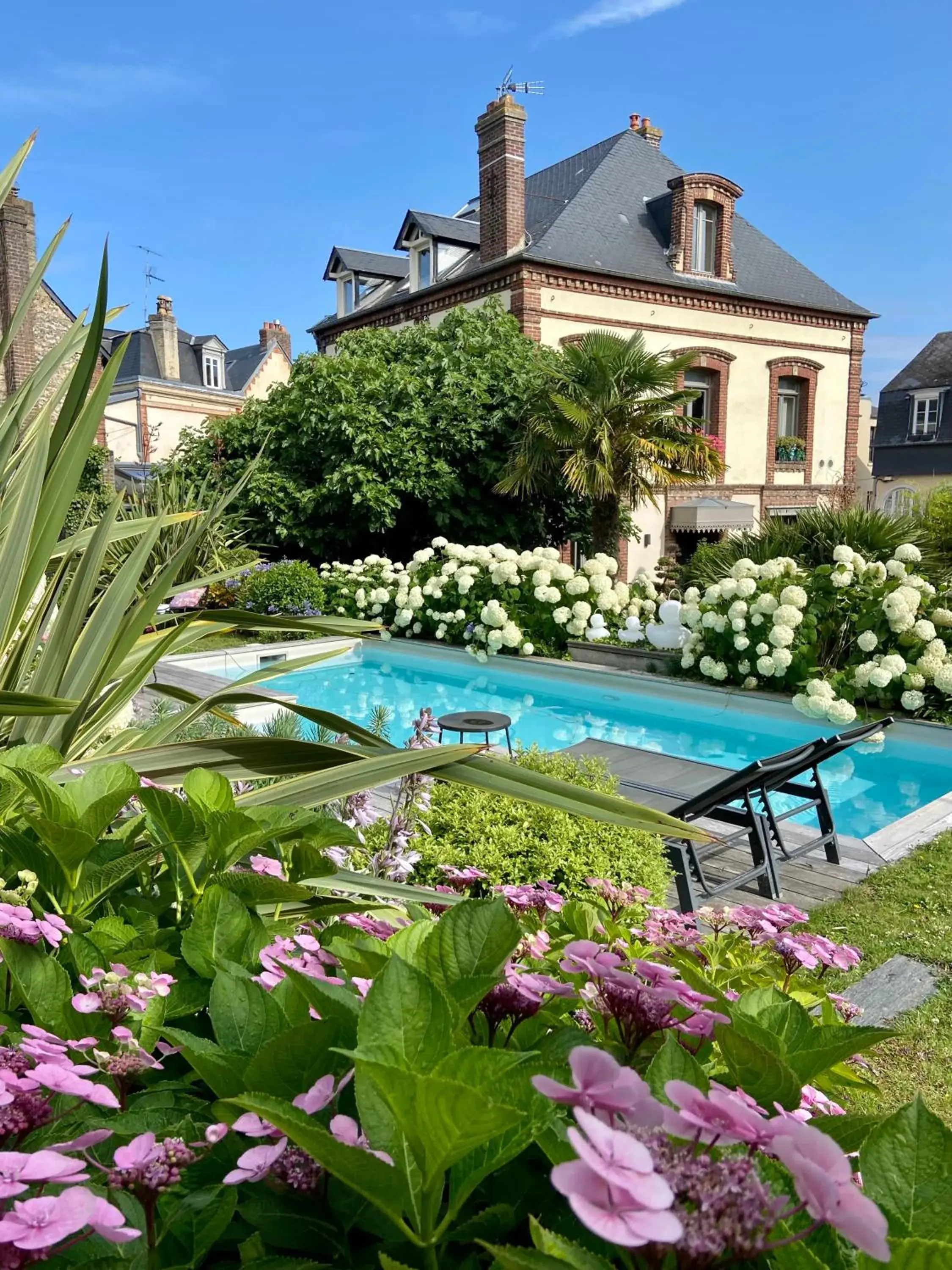 VILLA DU CEDRE Honfleur VILLA DU CEDRE Honfleur