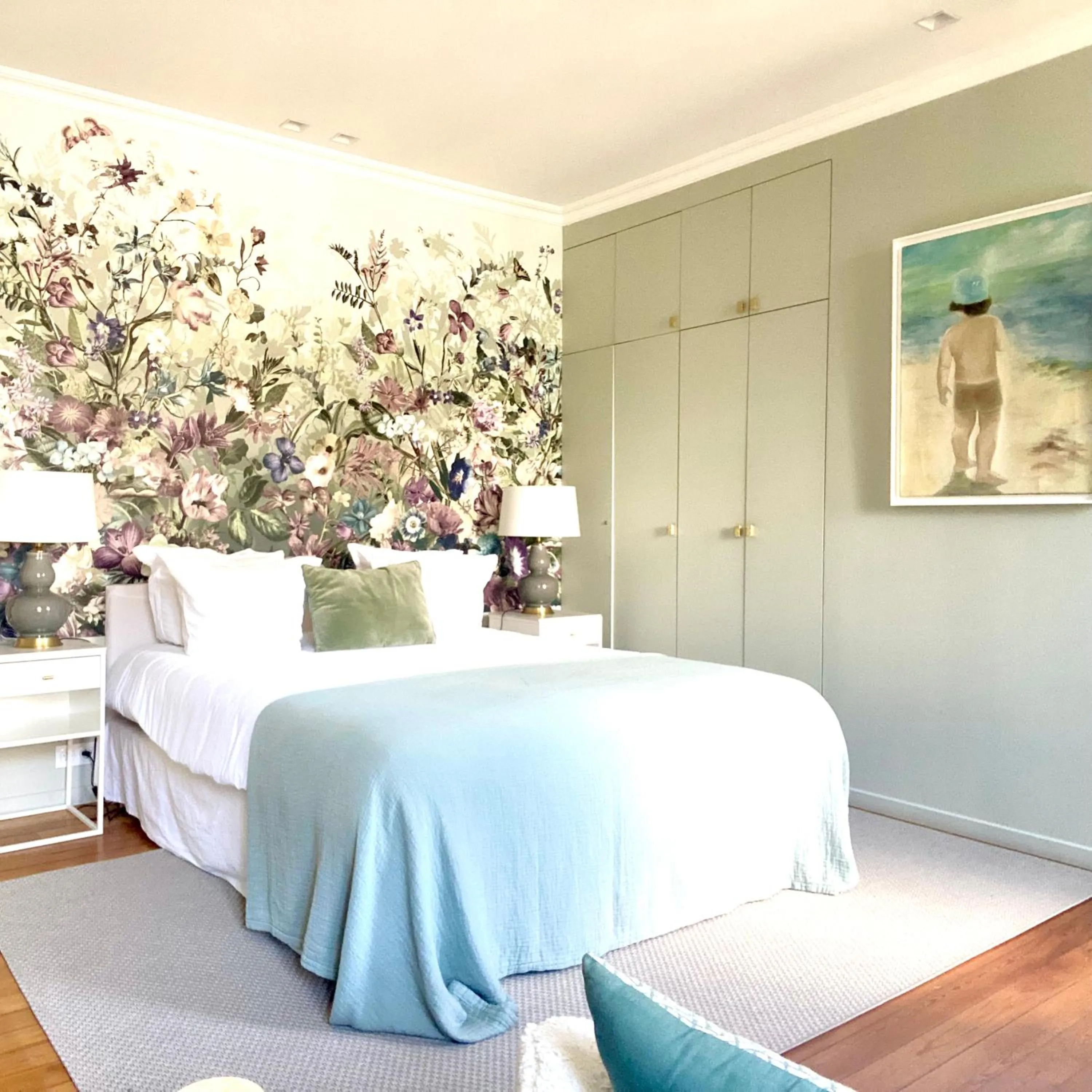 Bedroom, Bed in VILLA DU CEDRE Honfleur