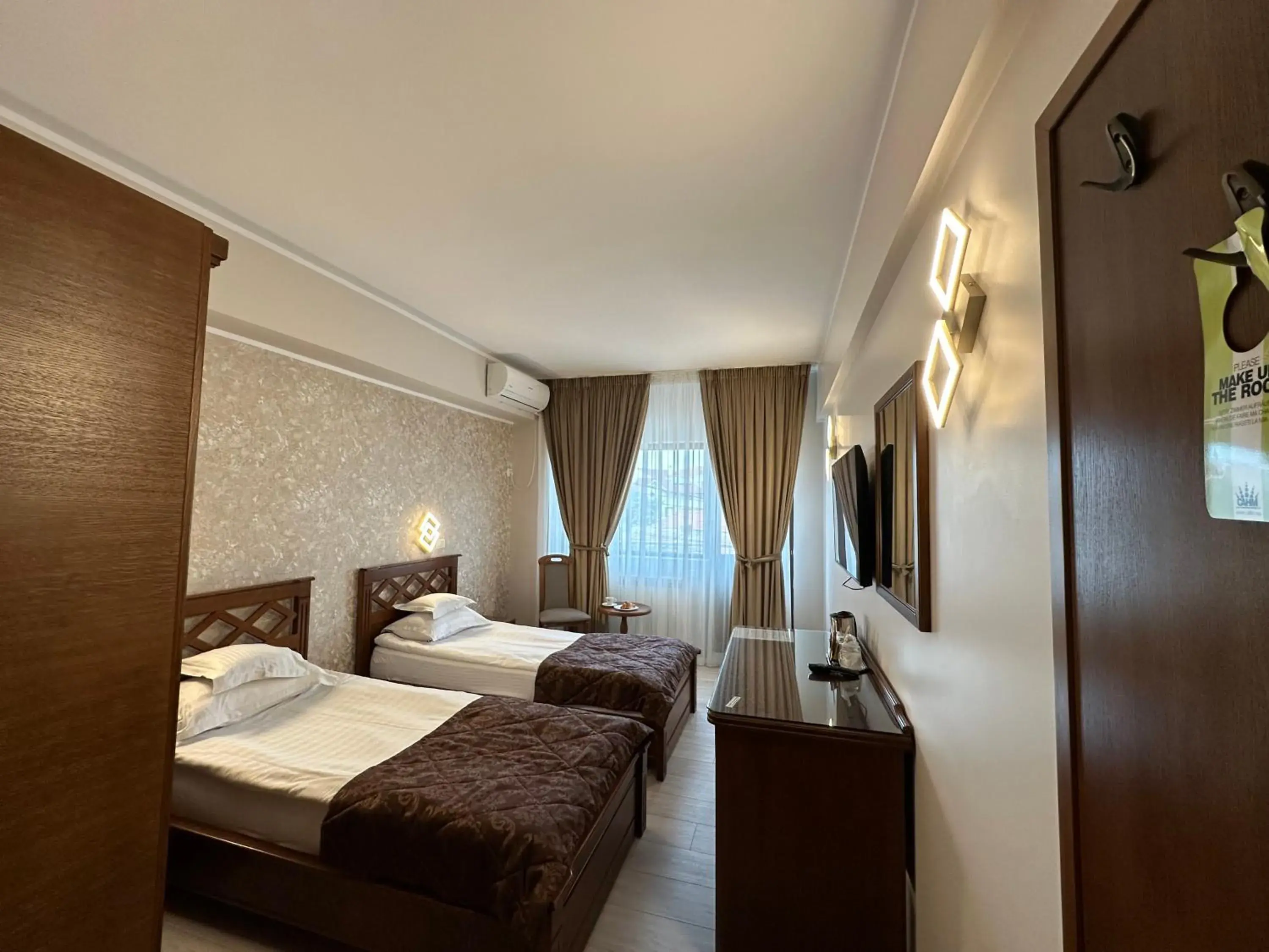 Twin Room - single occupancy in Hotel Ana Twin Room - single occupancy in Hotel Ana