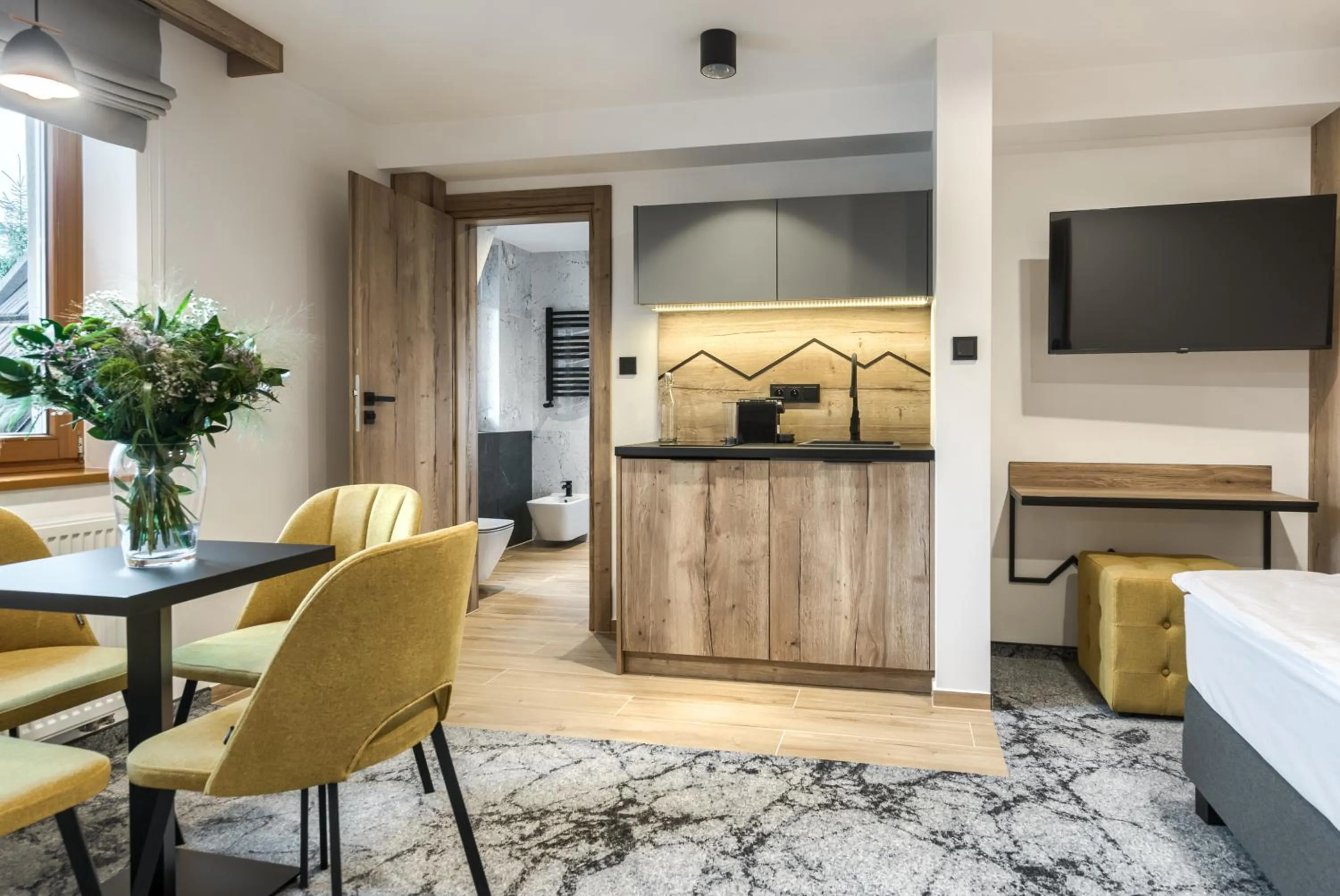 Standard Double Room in Szlakami 5 Dolin - apartamenty obok Doliny Strążyskiej - sauna i parking GRATIS!